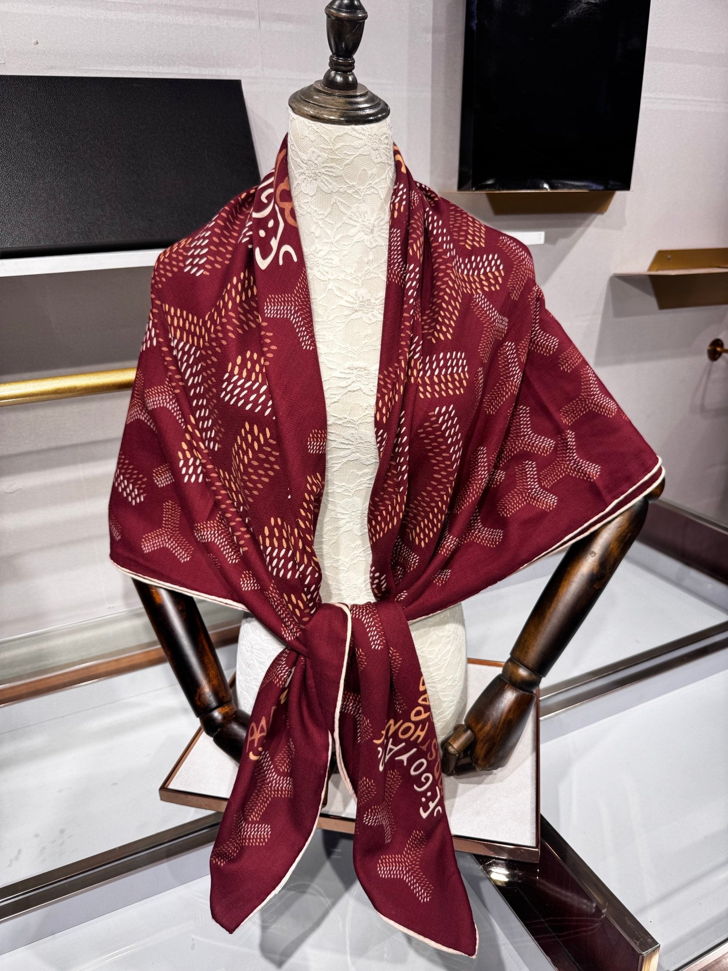 Goyard Shawl Scarf 140x140cm Burgundy Twill Silk 209995