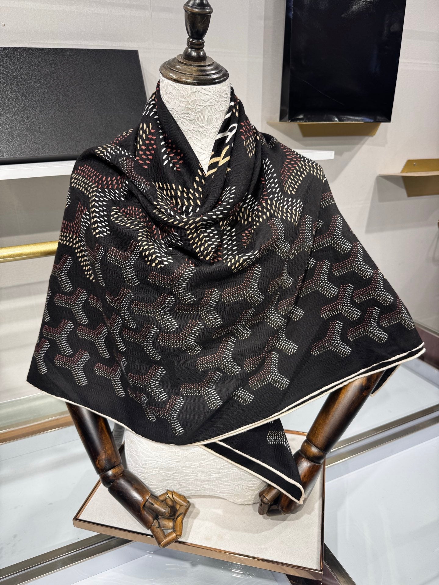 Goyard Shawl Scarf 140x140cm Black Twill Silk 209999