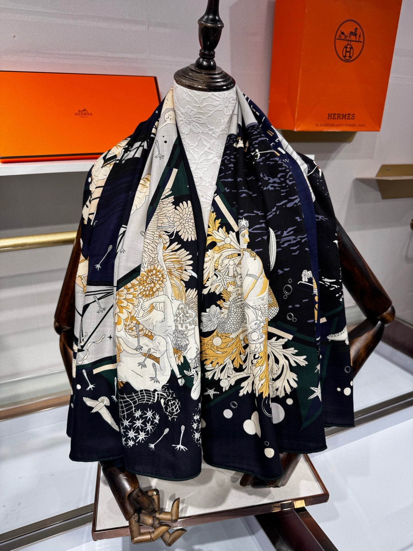 Hermès Flagship Shawl 140x140cm Dark Blue Colorful Cashmere Silk 212377