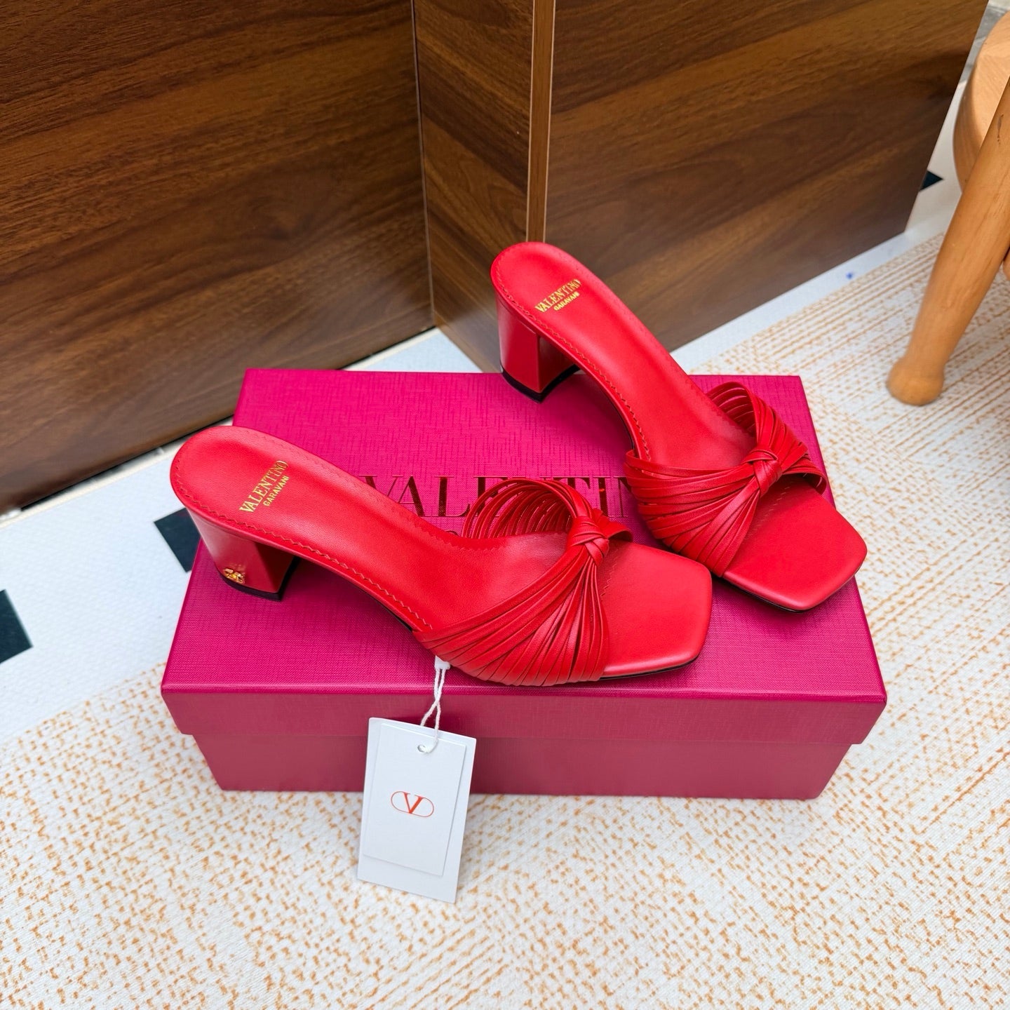 VT 26s Annet Mules 6.5cm Red Woven Leather 974328
