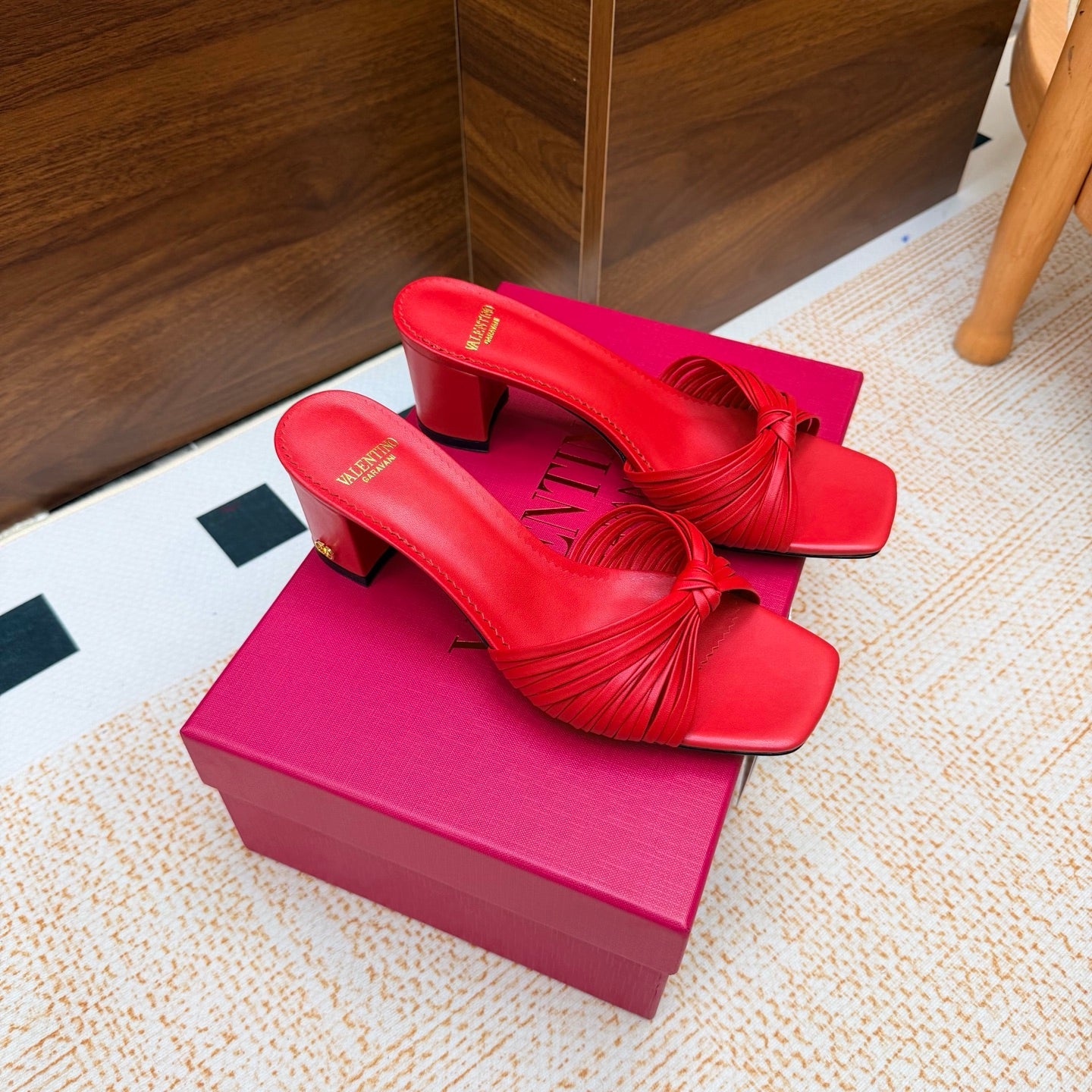 VT 26s Annet Mules 6.5cm Red Woven Leather 974328