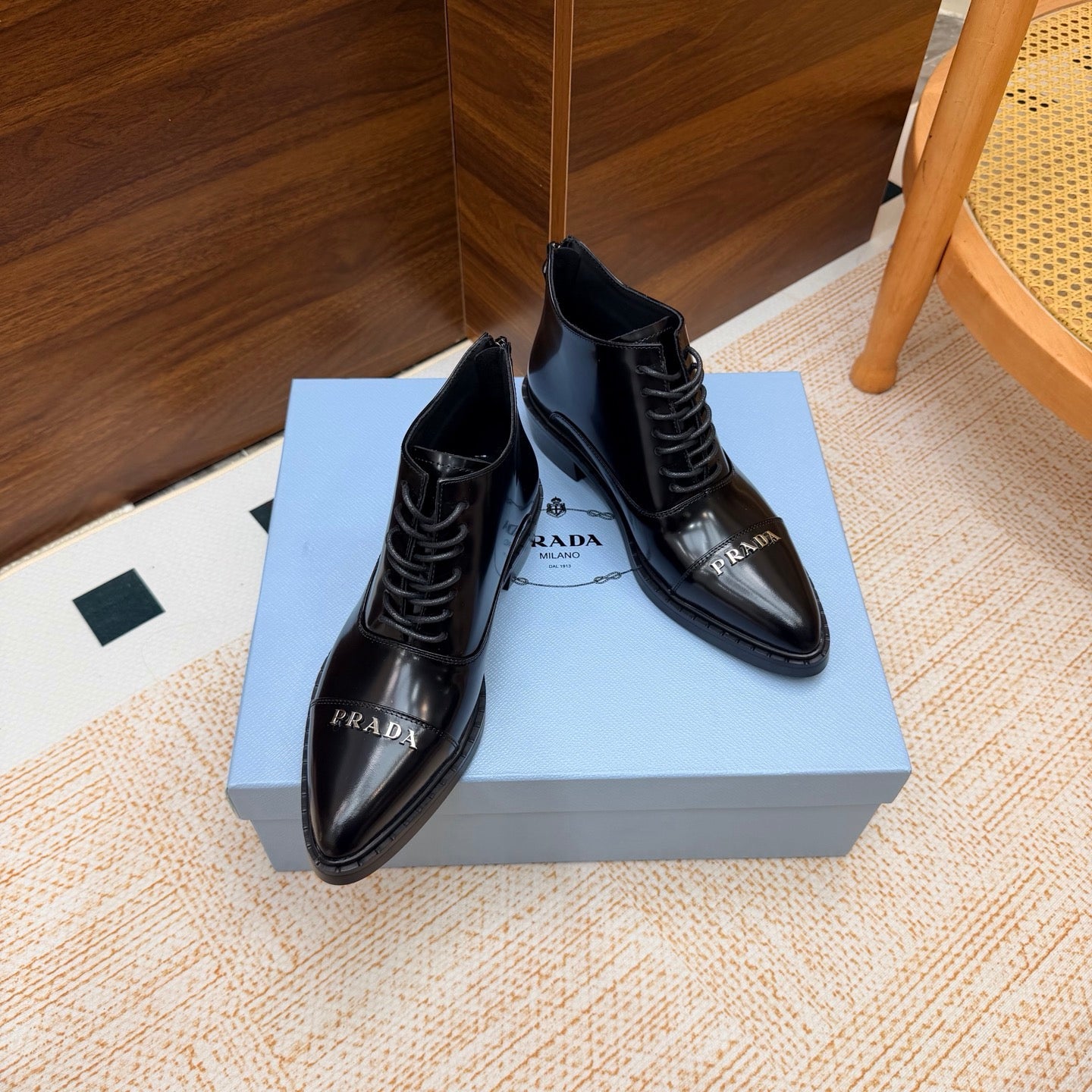 Prada 26s Pointed-Toe Derby Shoes Black Patent Leather 974552