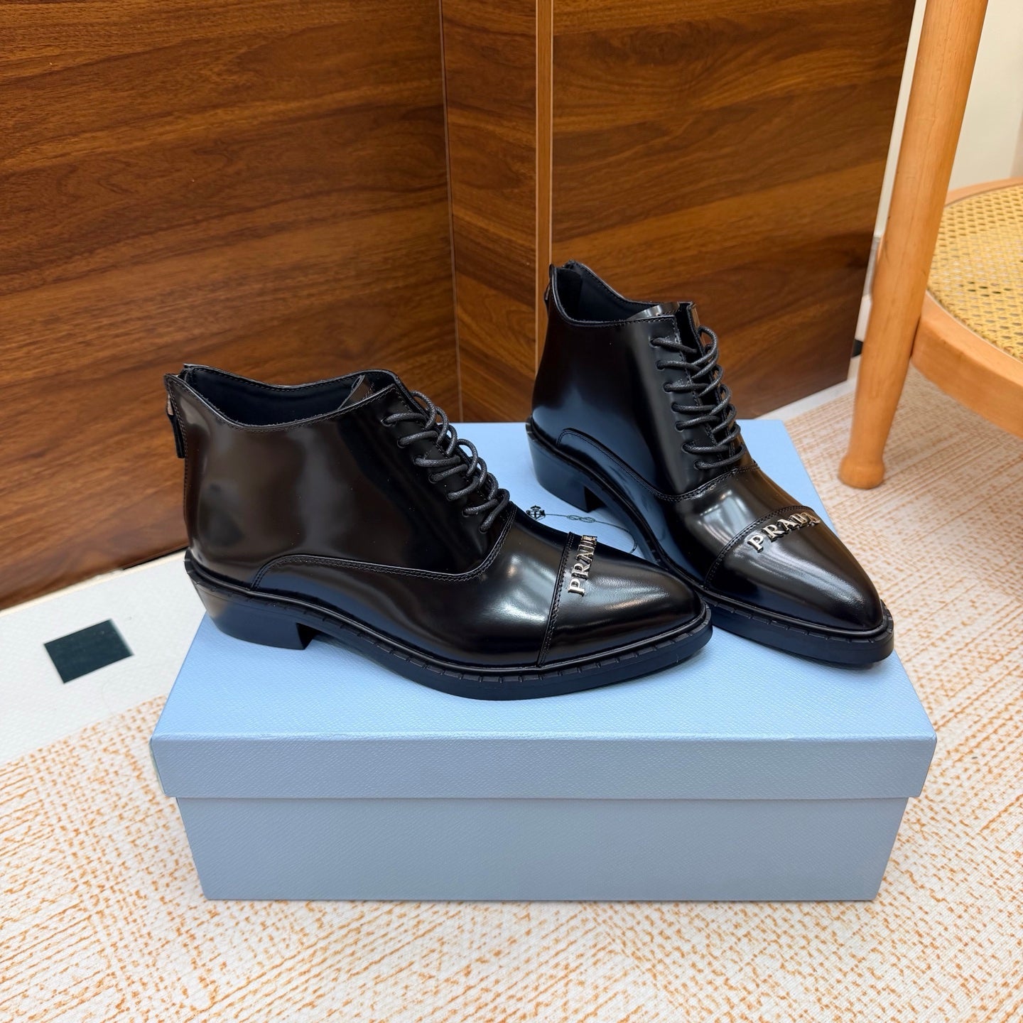 Prada 26s Pointed-Toe Derby Shoes Black Patent Leather 974552