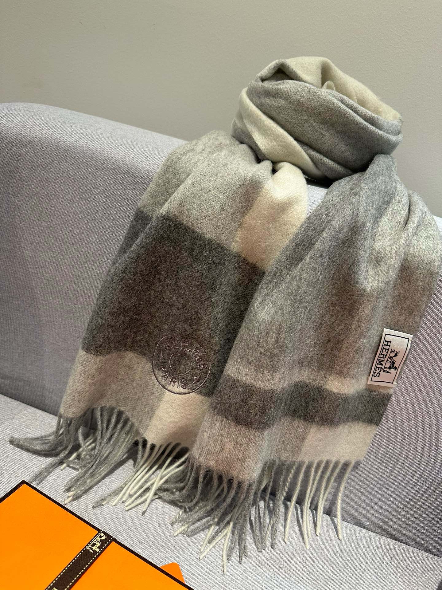 Scarf 180 CM In Grey Black Mix White Cashmere 381230