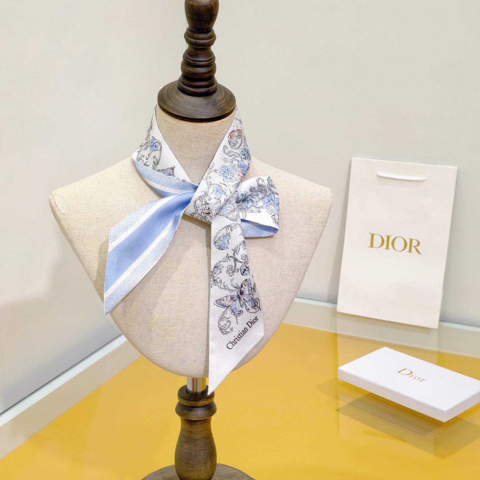 Dior 26s Scarf 105cm In Silk 305884