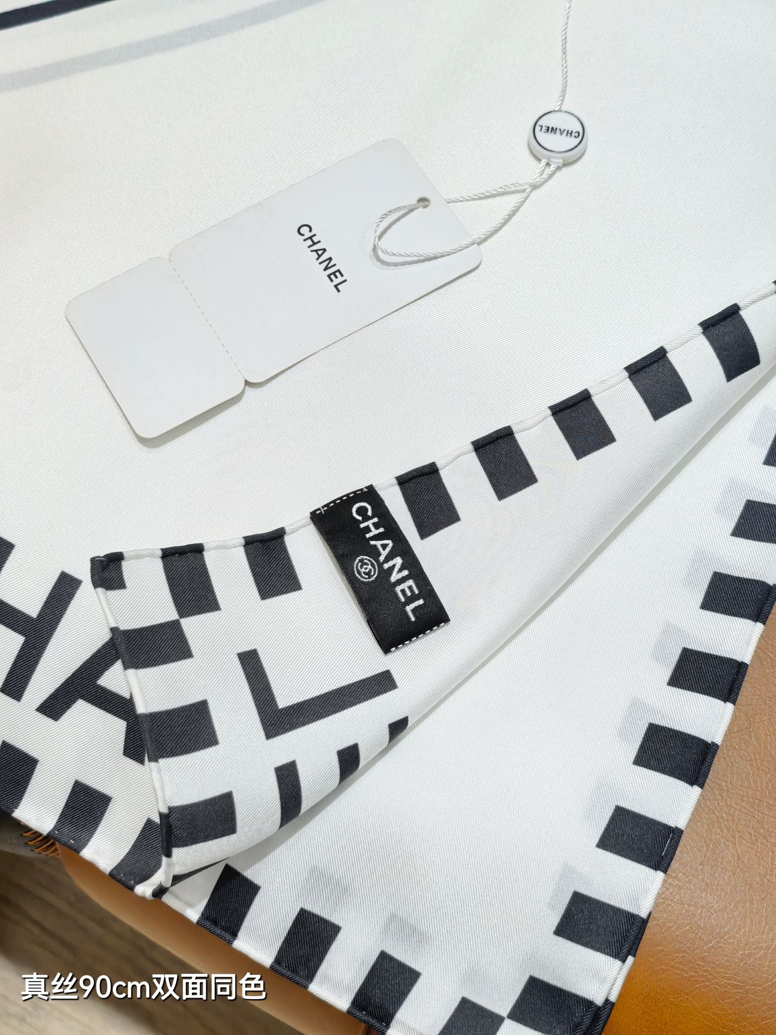 CC Double-sided Scarf 90cm White Twill Silk 173970