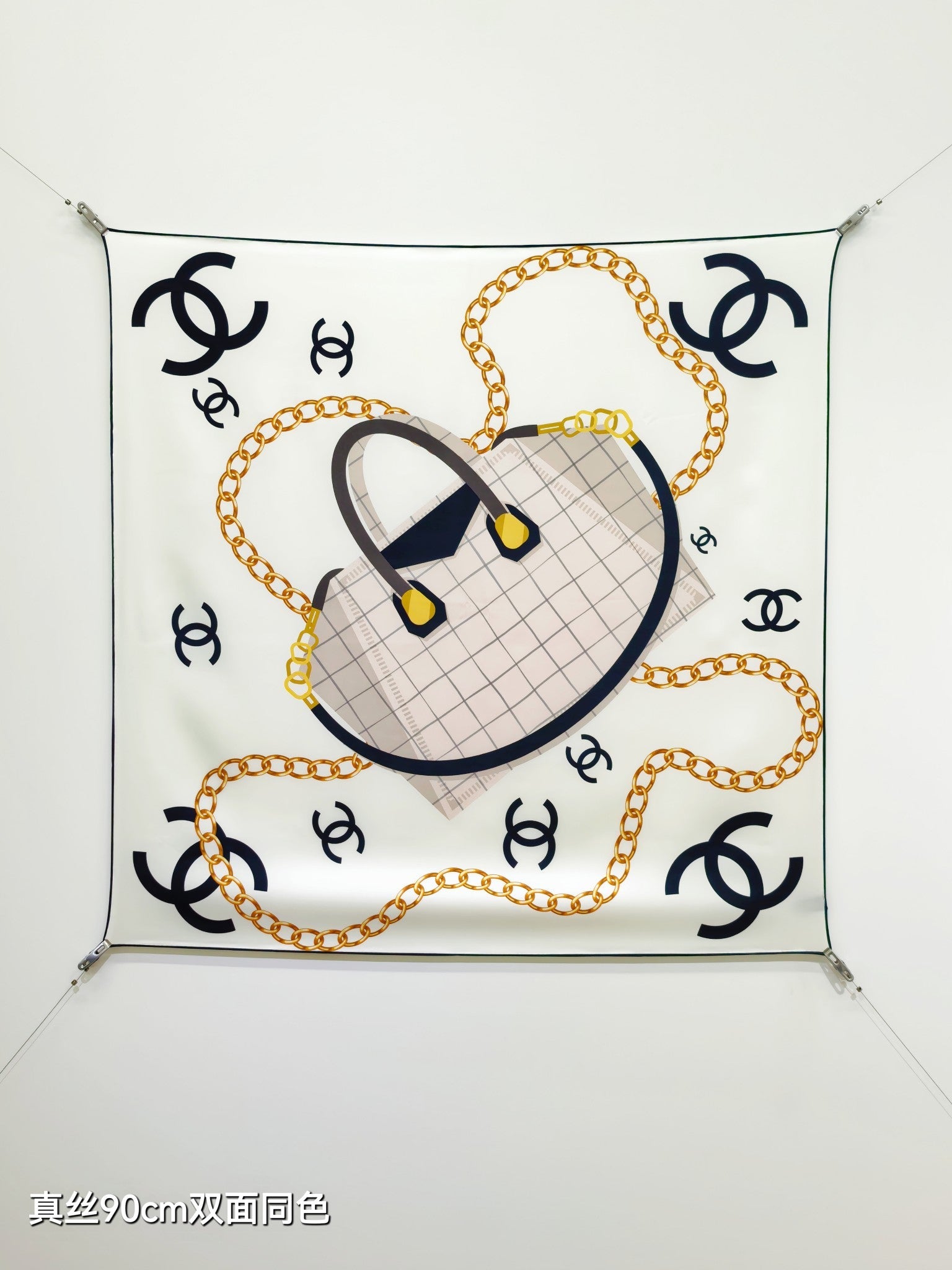 CC 26s Handbag Printed Scarf 90x90 White Twill Silk 212058