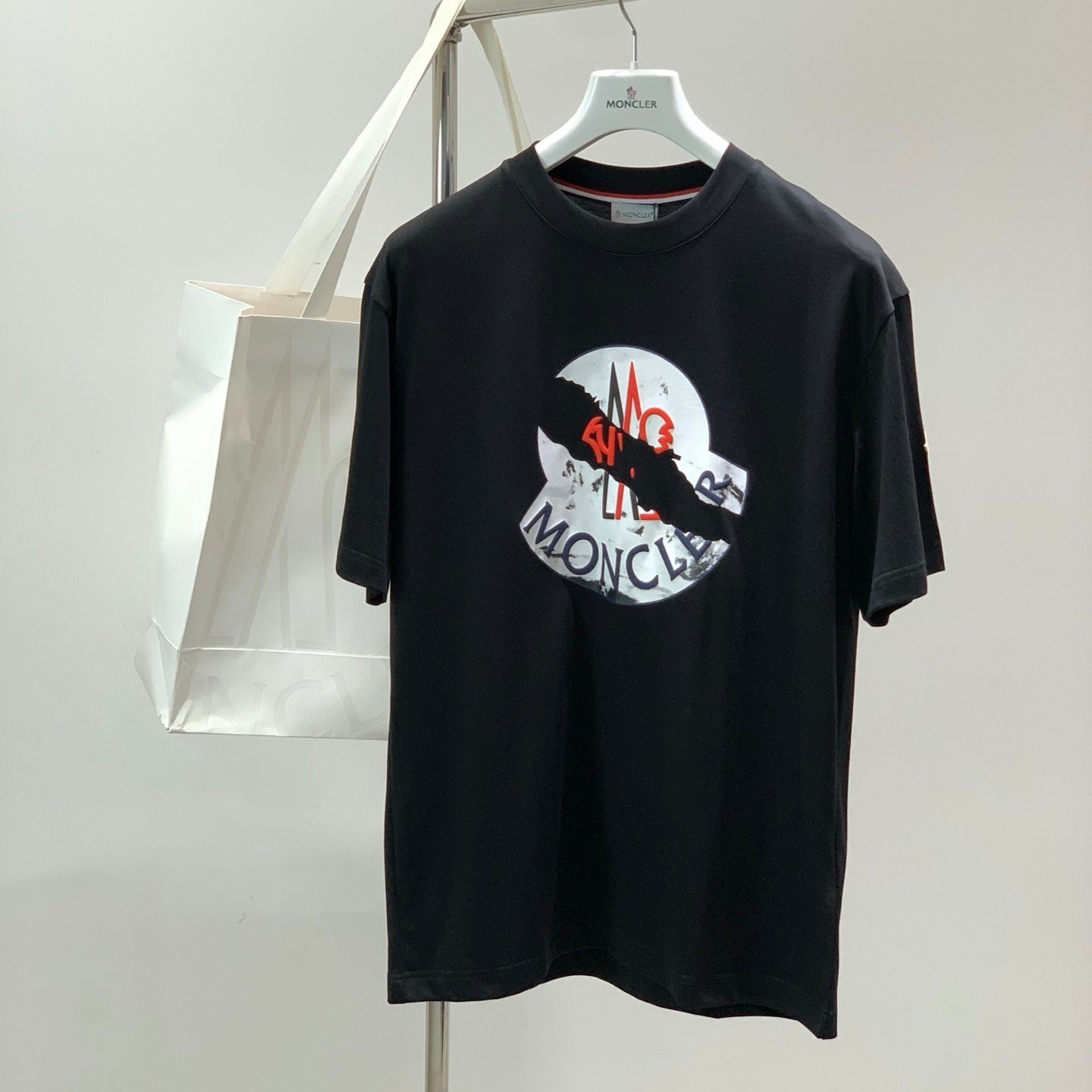 Moncler 26s Short Sleeve T-Shirt 656