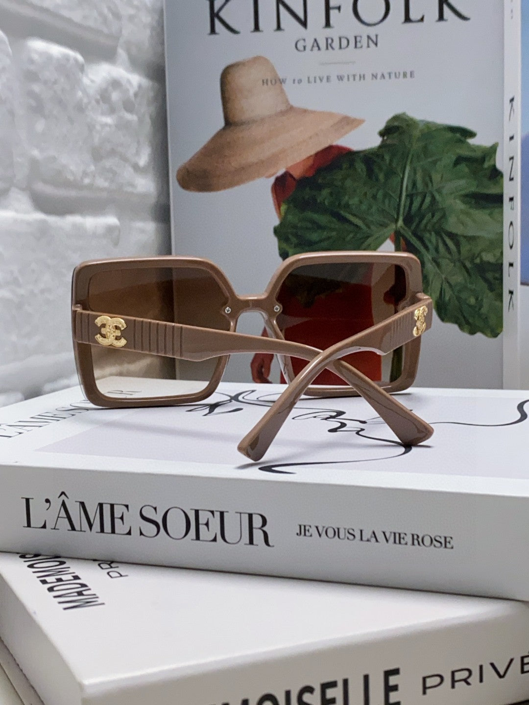 CC Sunglasses 429528