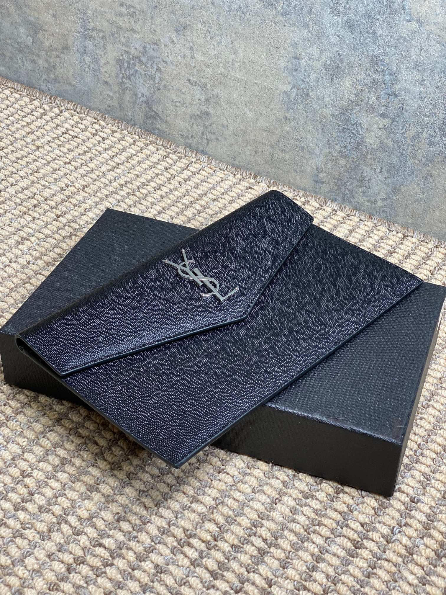 YSL 22s Uptown Pouch Clutch Bag Black Cowhide Sliver HW