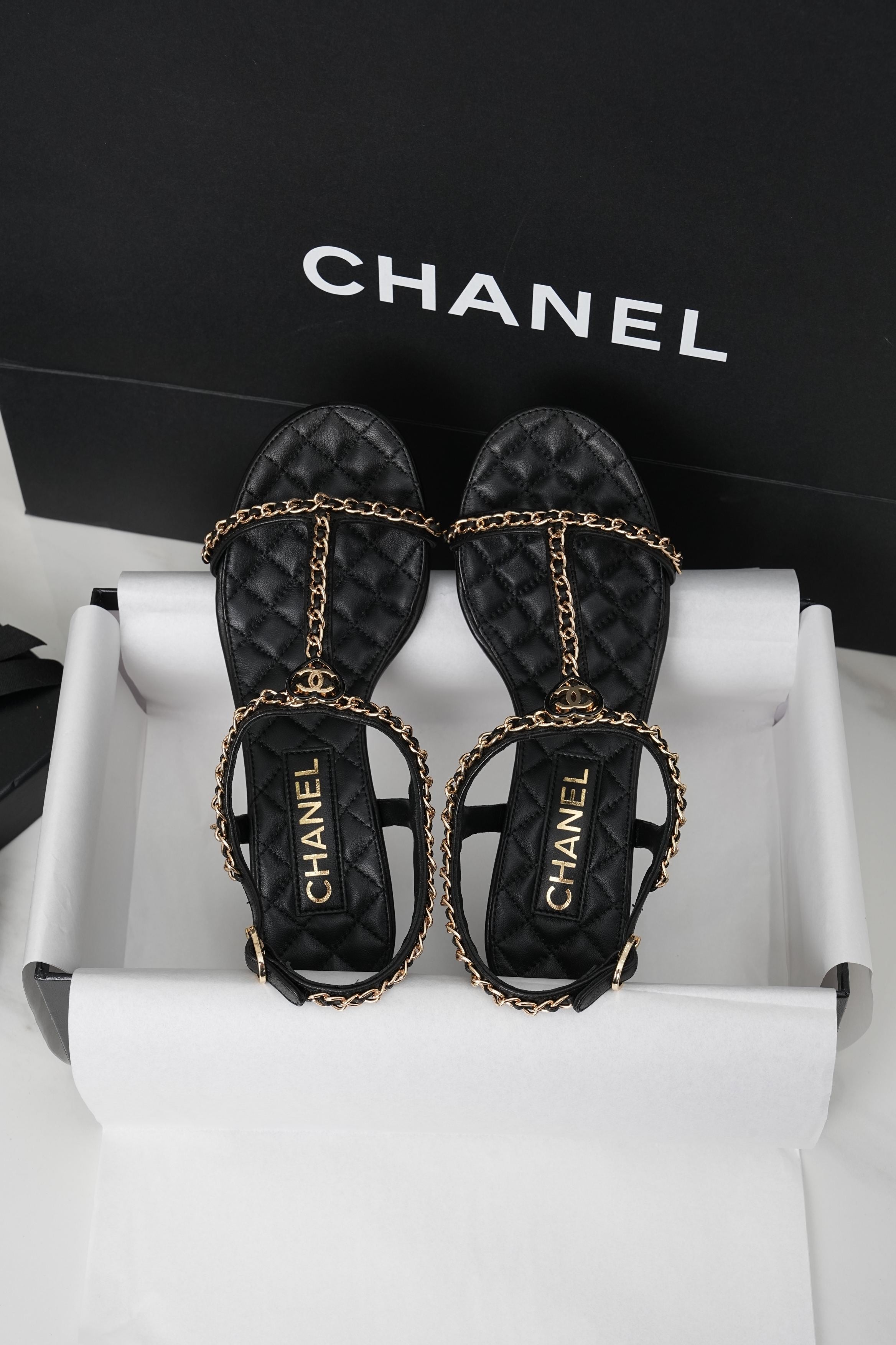 CC 26s Heart CC T-Strap Sandals Black Quilted Leather 964932