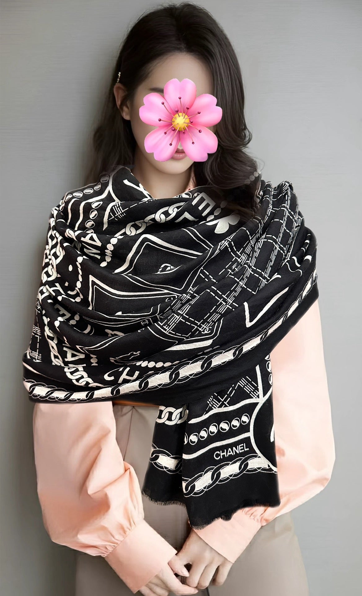 CC Camellia Letter Print 200cm Black White Cashmere 153112