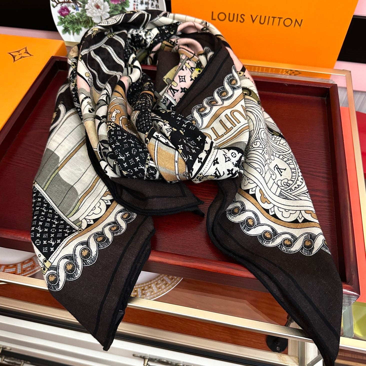 LV Double-Sided Scarf 140cm Black Multicolor Cashmere Silk 153127