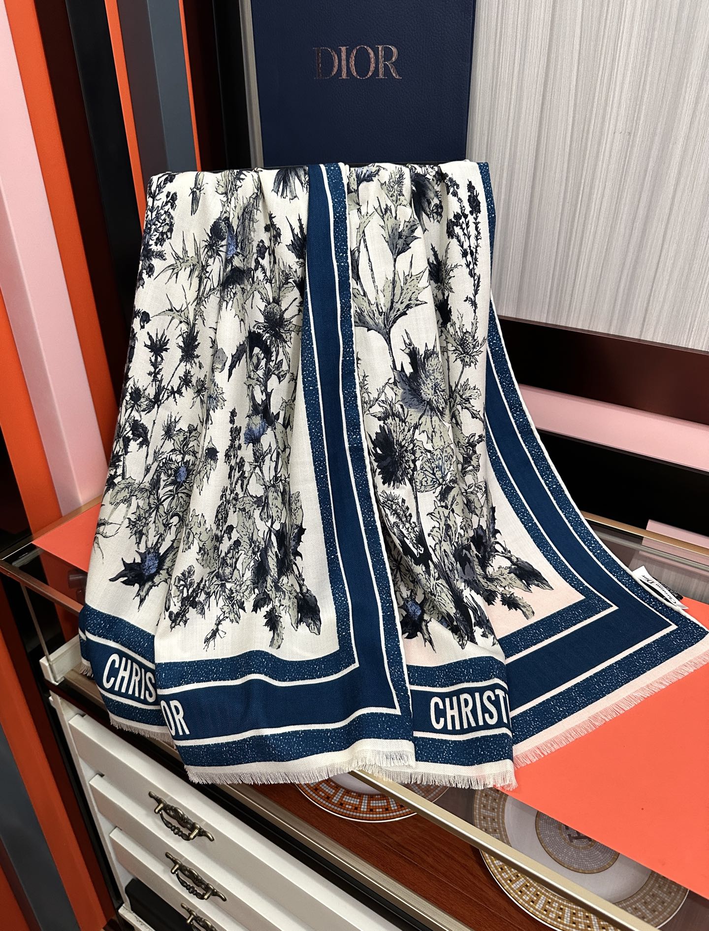 CD Double-Sided Chardons Scarf 185cm White Dark Blue Cashmere 271210