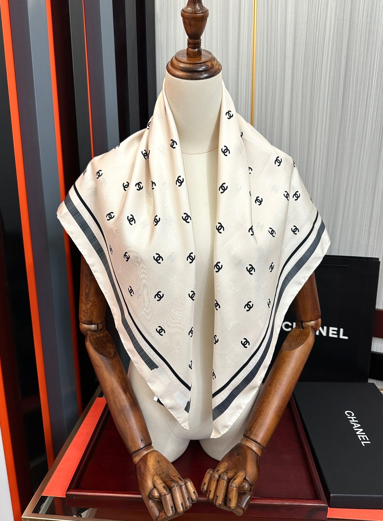 CC Scarf 90x90 Colorful Twill Silk 445035
