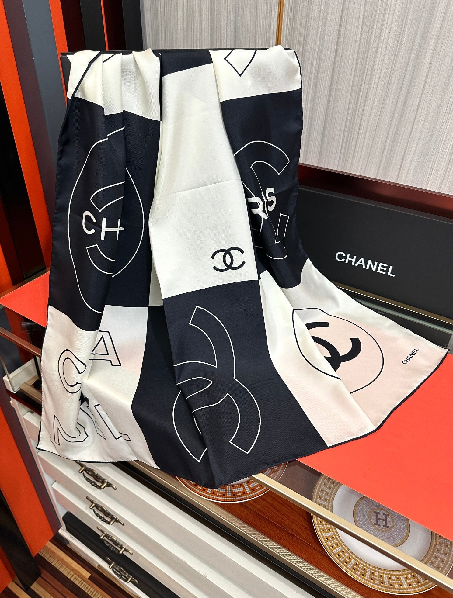 CC Scarf 90x90 Colorful Twill Silk 445043
