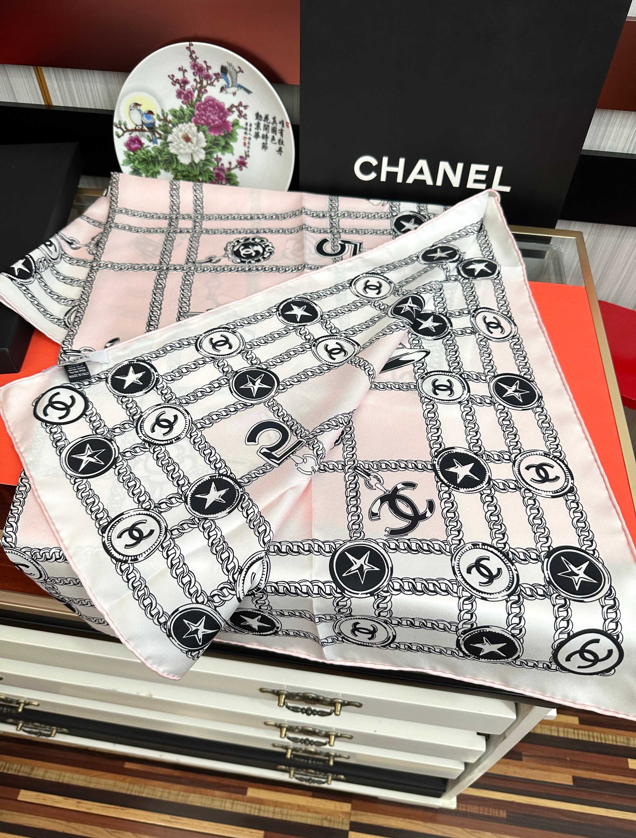 CC Scarf 90x90 Colorful Twill Silk 443155