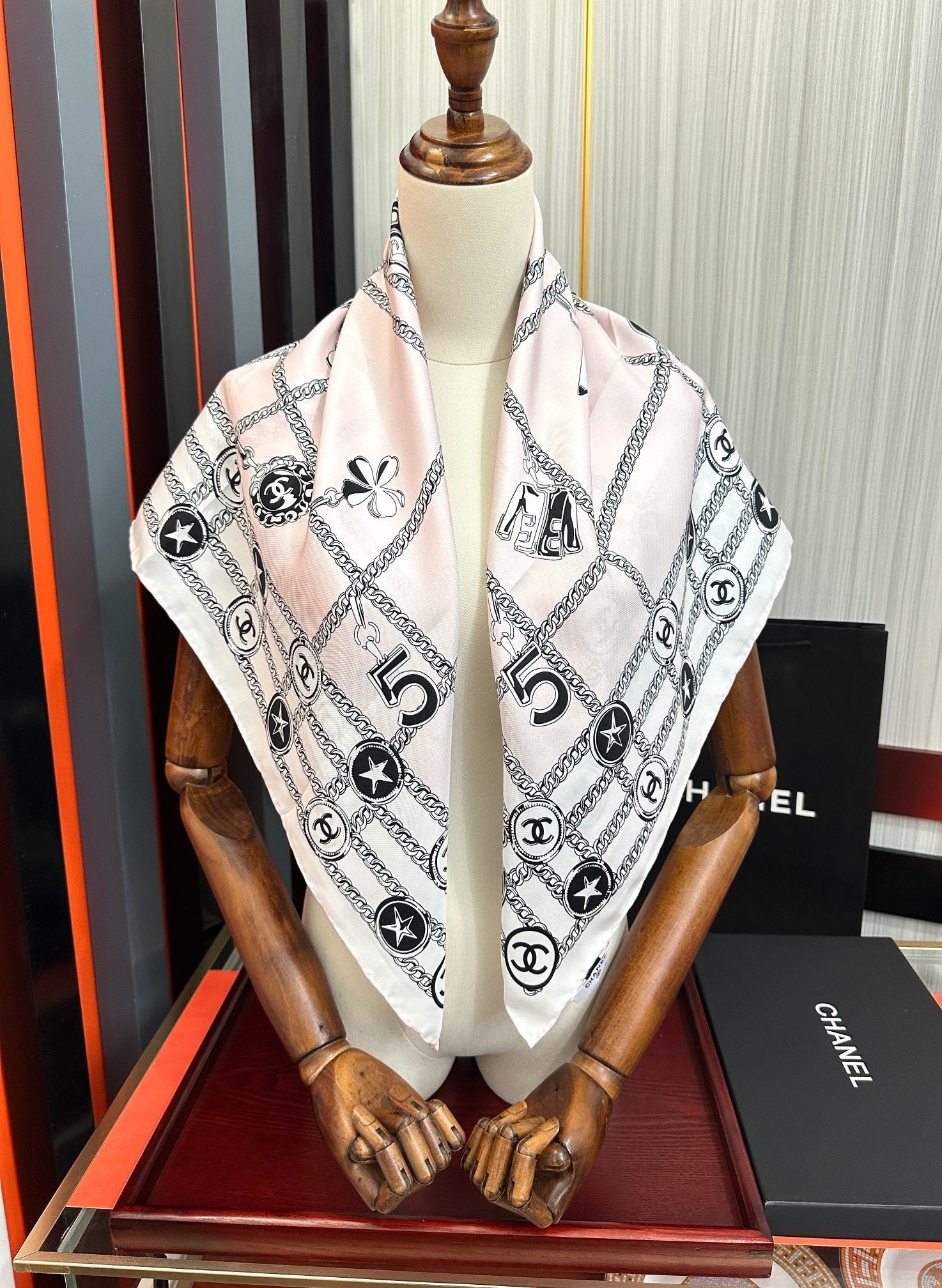 CC Scarf 90x90 Colorful Twill Silk 443155