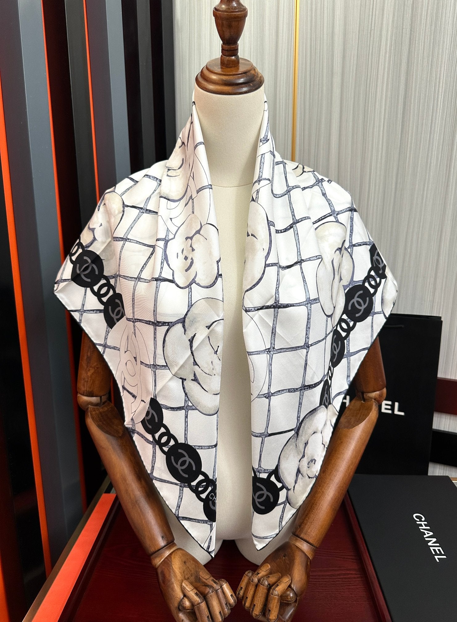 CC Scarf 90x90 Colorful Twill Silk 443159