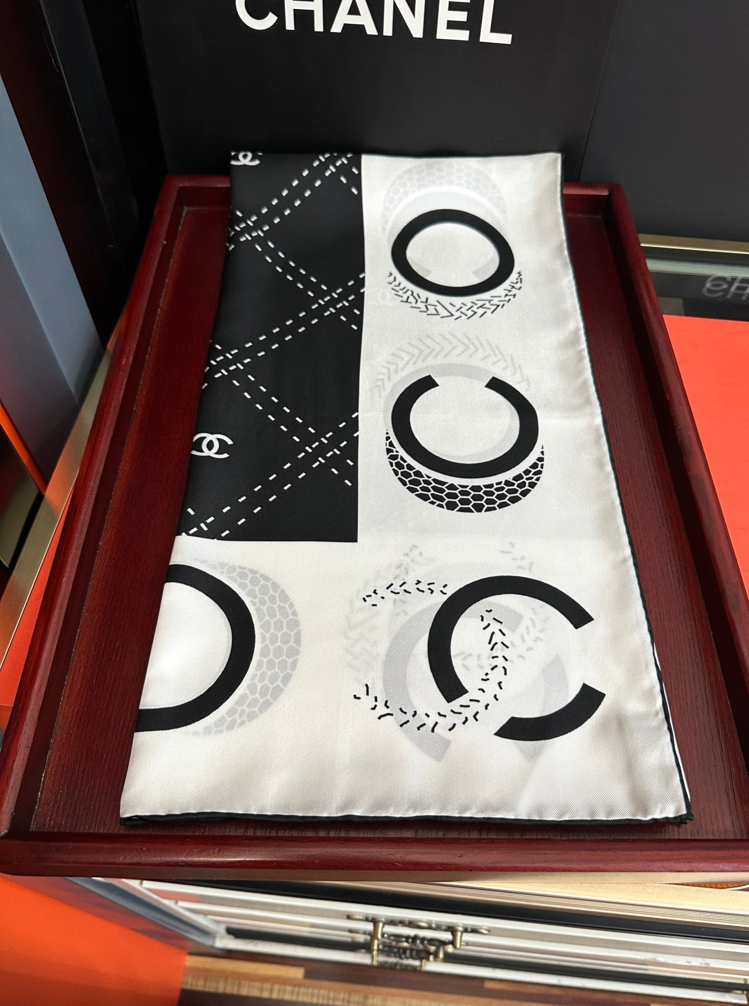 CC Scarf 90x90 Colorful Twill Silk 445036