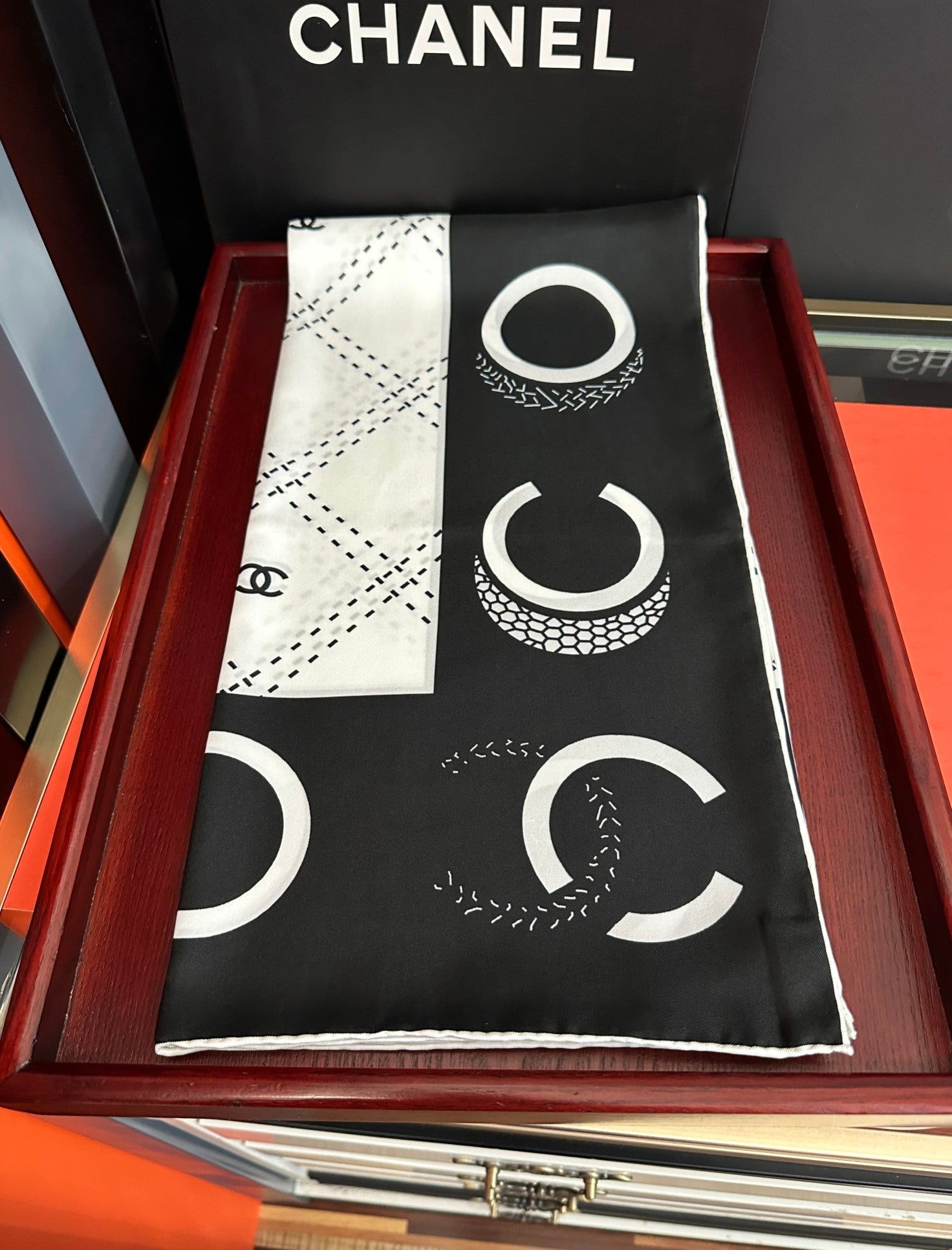 CC Scarf 90x90 Colorful Twill Silk 445037