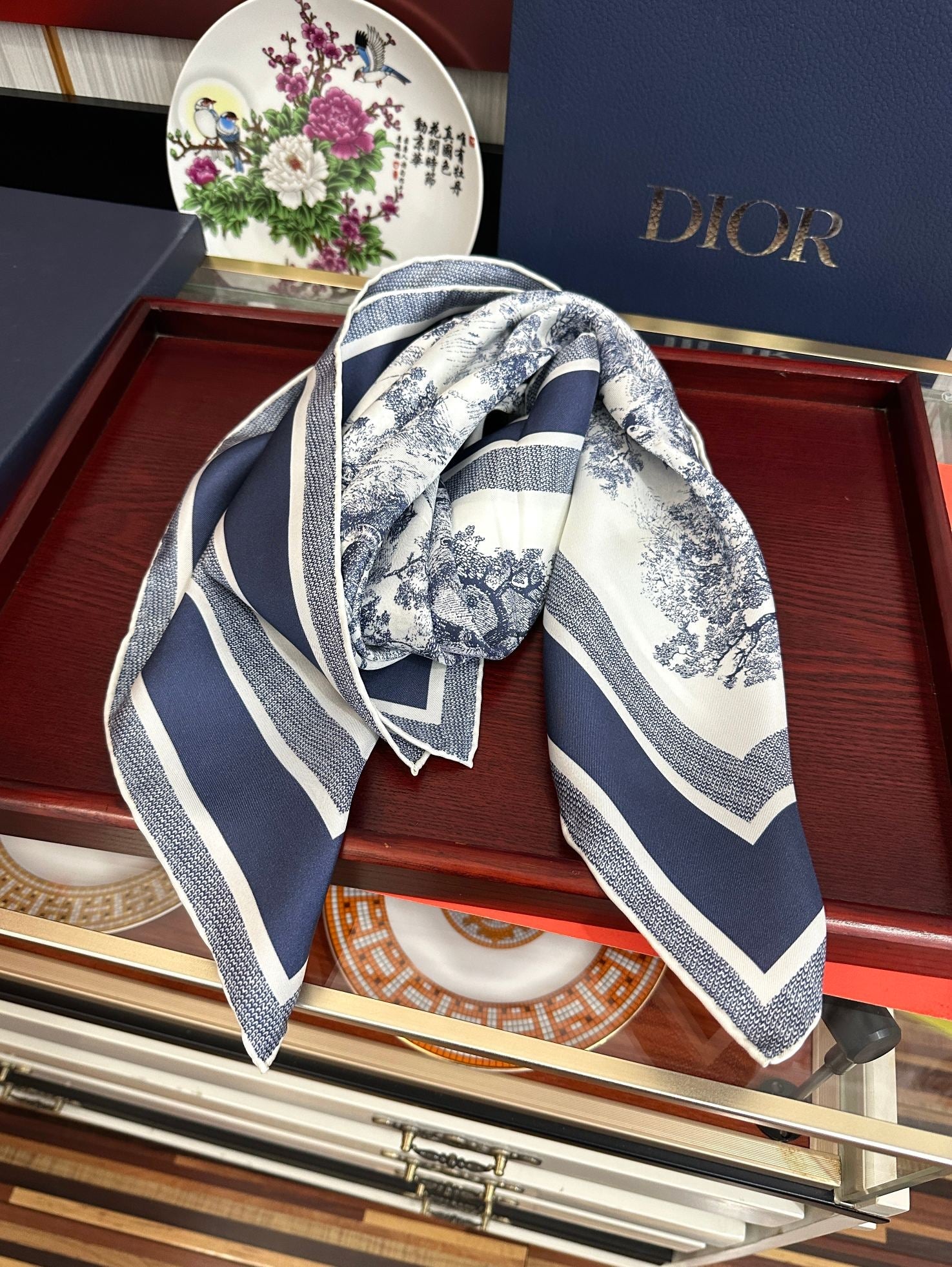 CD Scarf 90x90 Colorful Twill Silk 443145