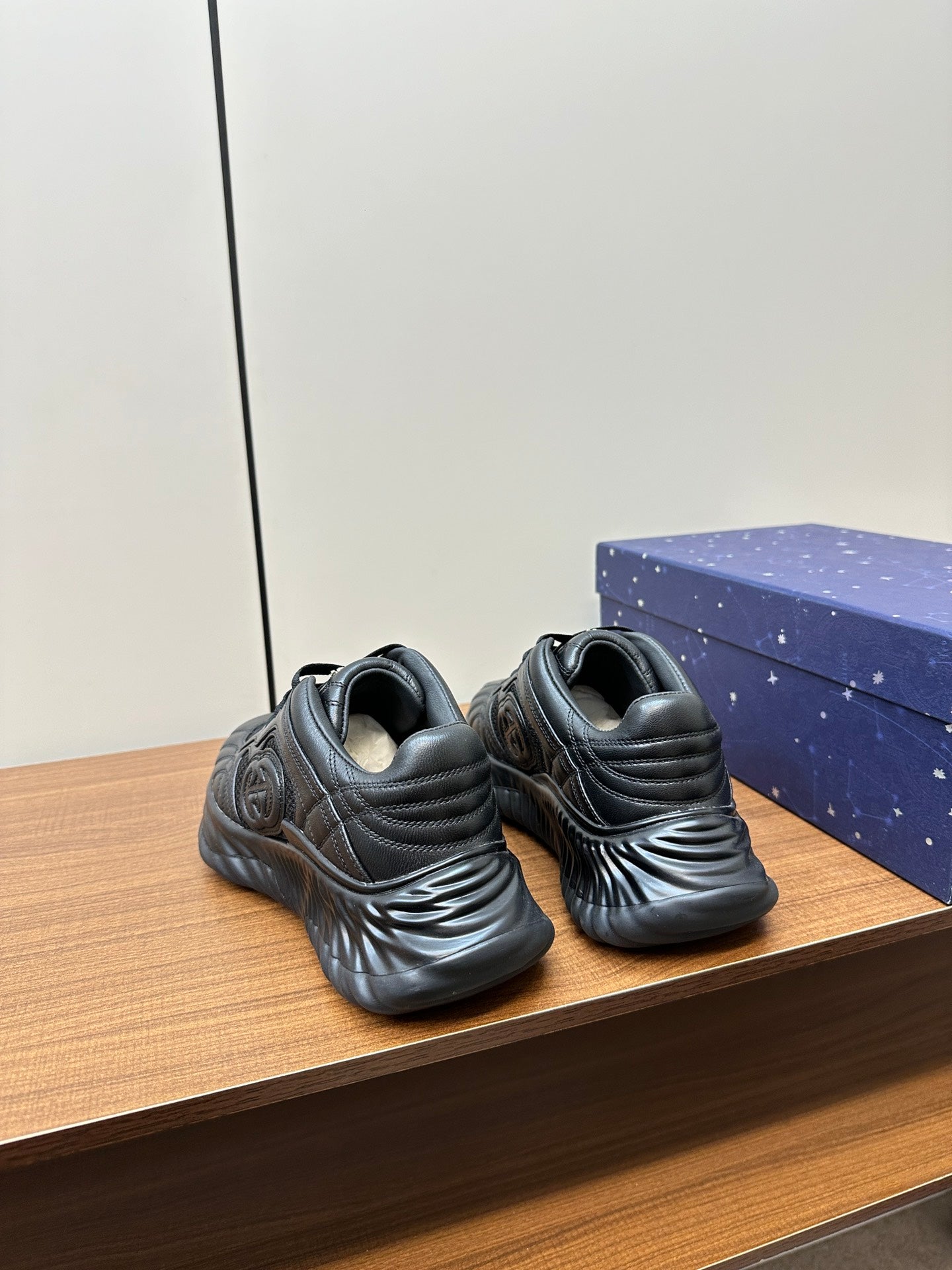 GG Ripple Leather Sneakers Black