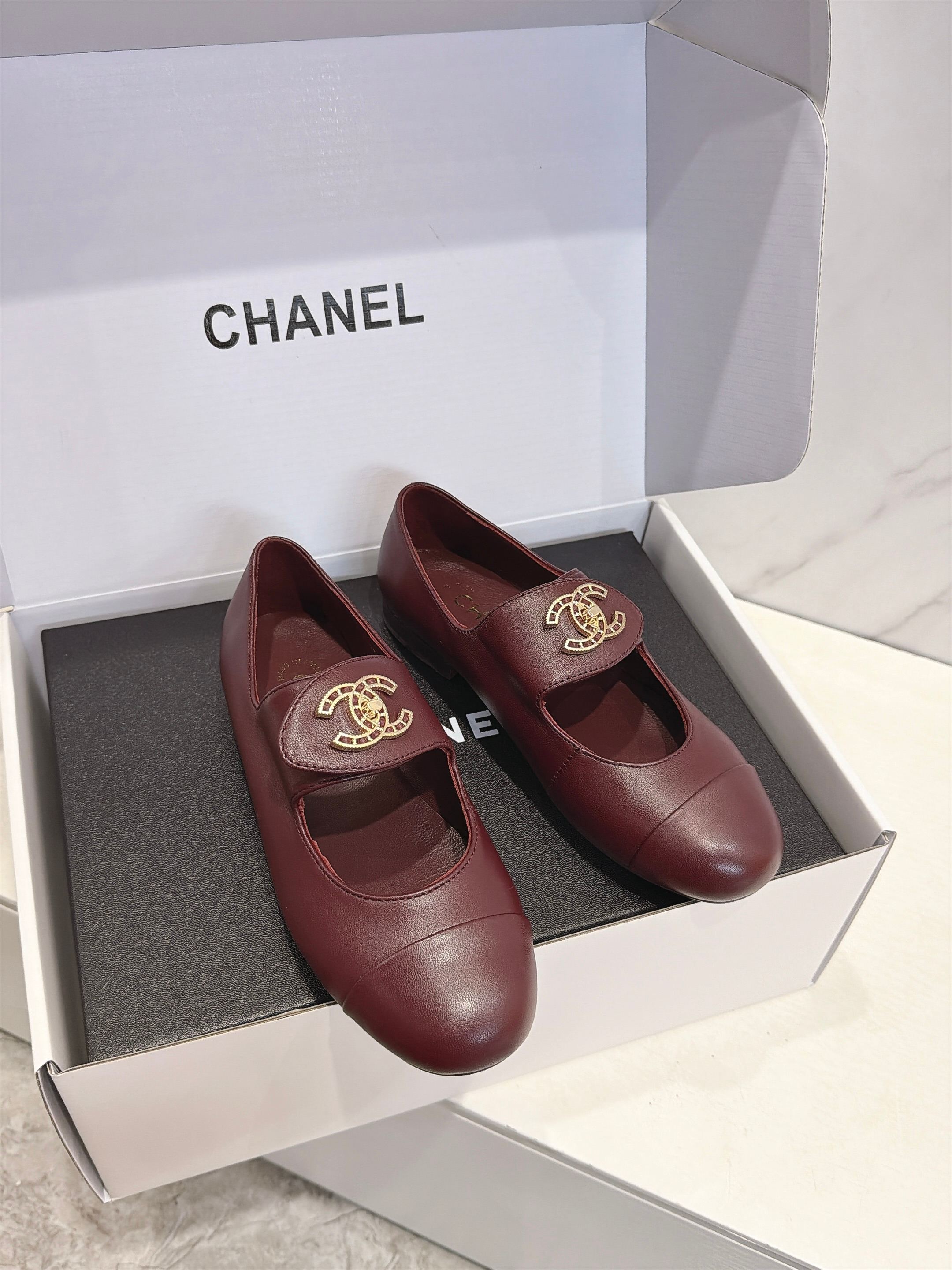 CC 26s Round Toe Mary Jane Shoes Burgundy Lambskin 937757