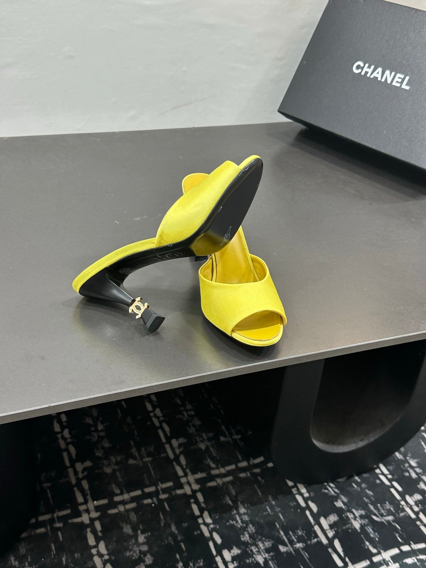 CC 26s Sandal Yellow Sheepskin Satin 832566