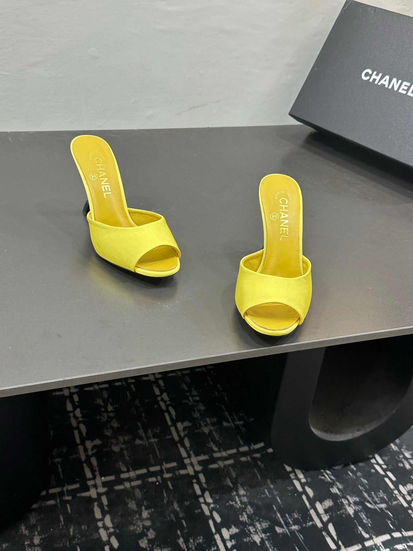 CC 26s Sandal Yellow Sheepskin Satin 832566