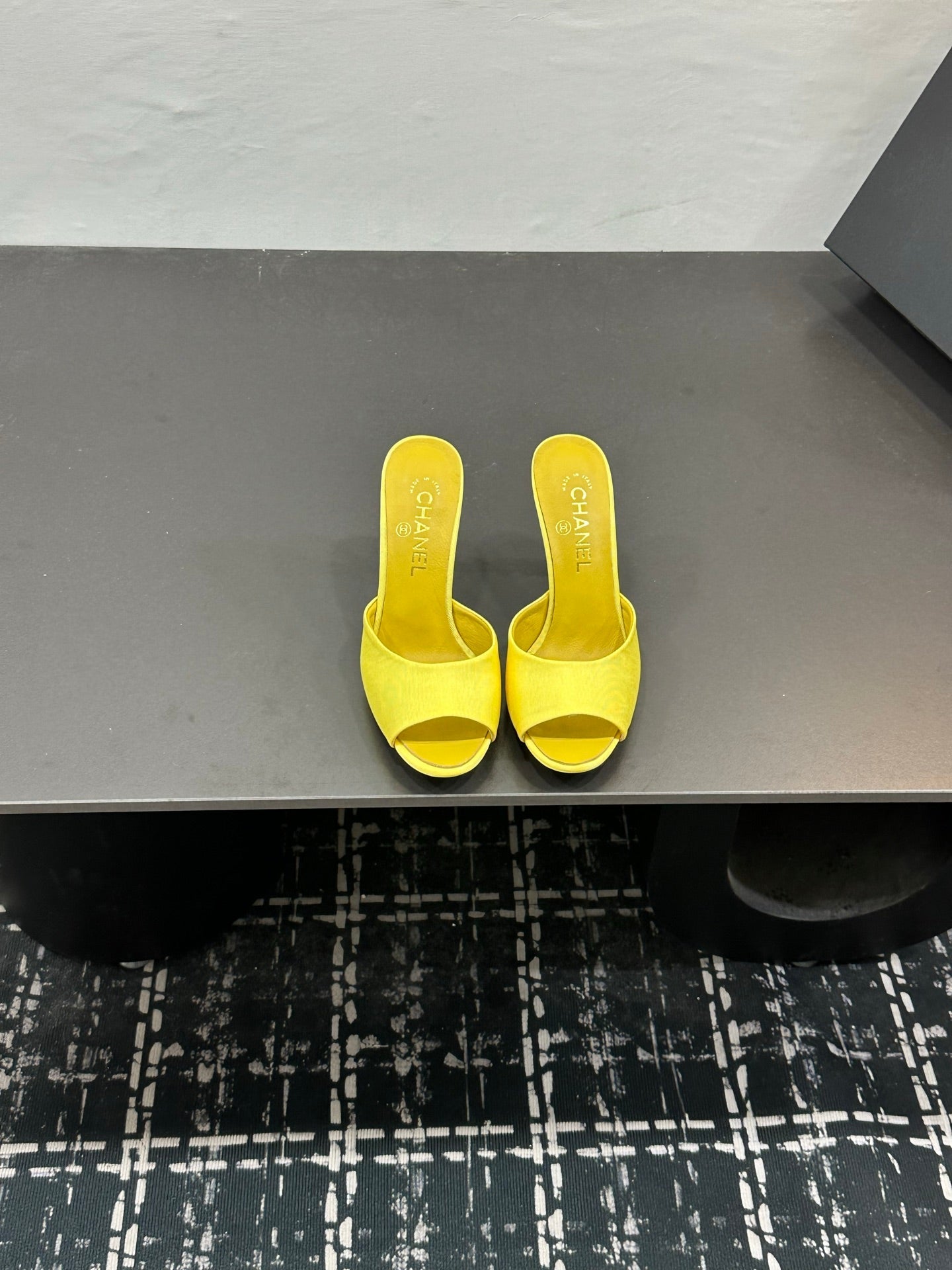 CC 26s Sandal Yellow Sheepskin Satin 832566