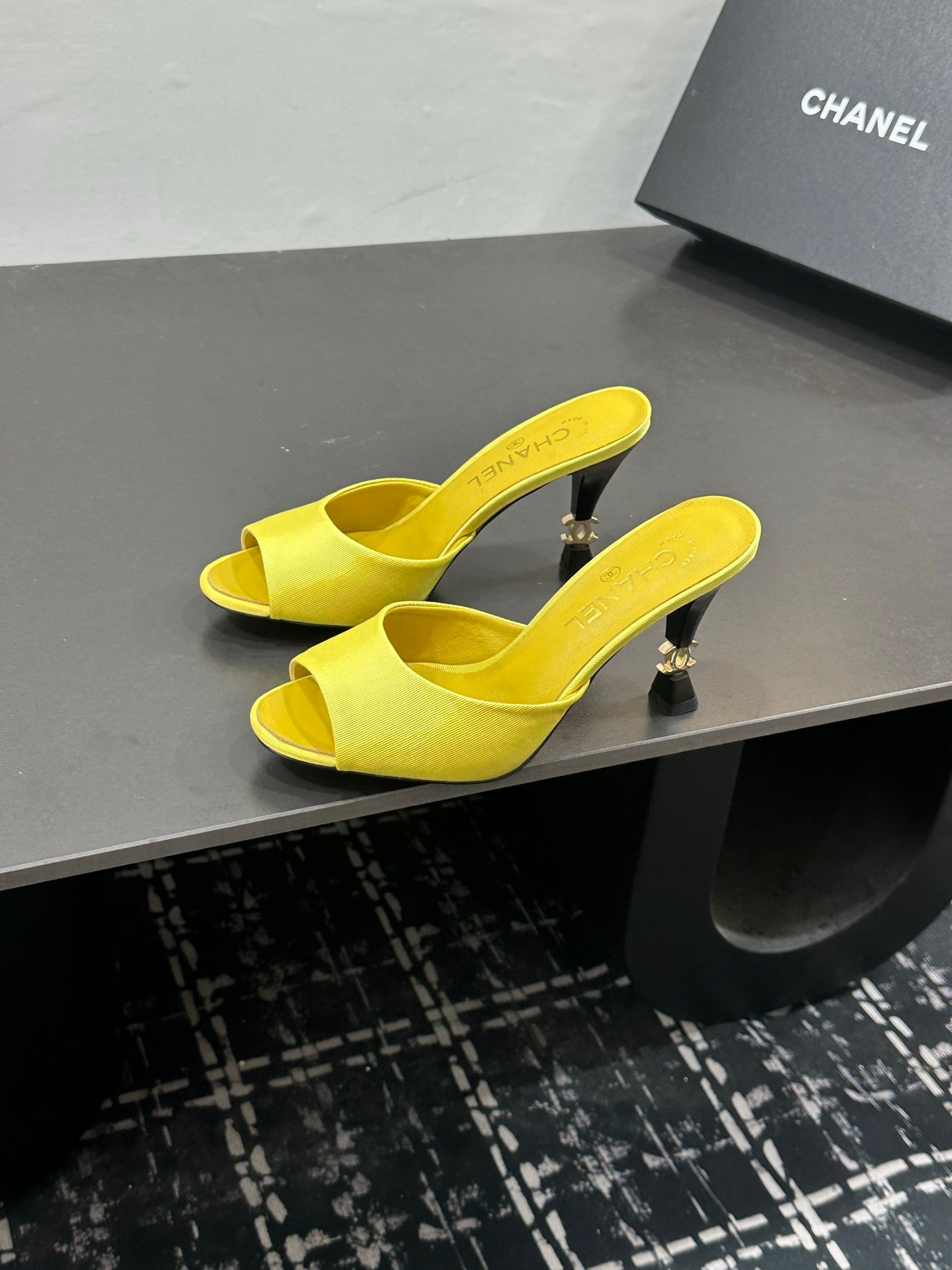 CC 26s Sandal Yellow Sheepskin Satin 832566