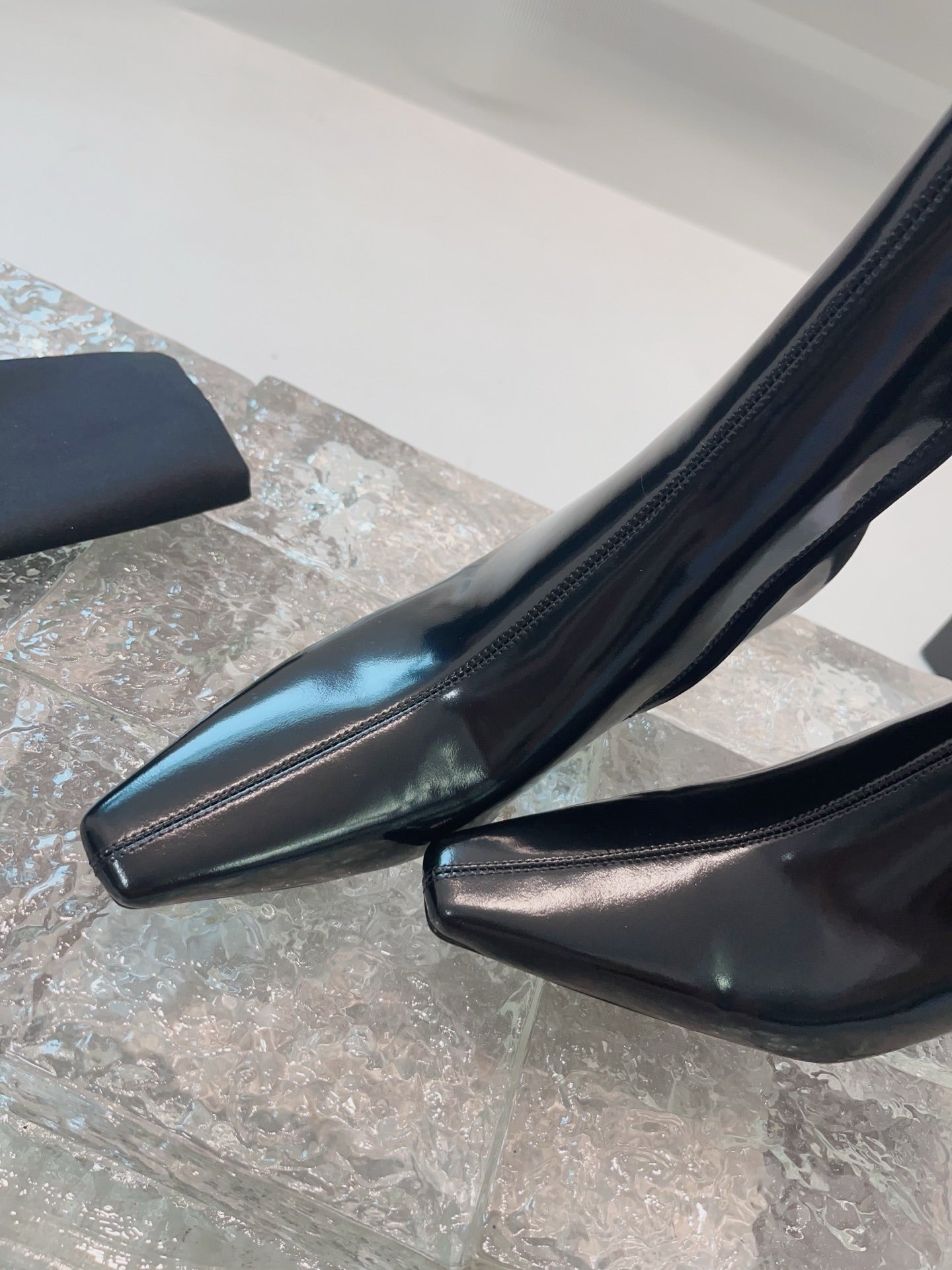 YSL 25 High Heeled Long Boot Black Cowhide 522263