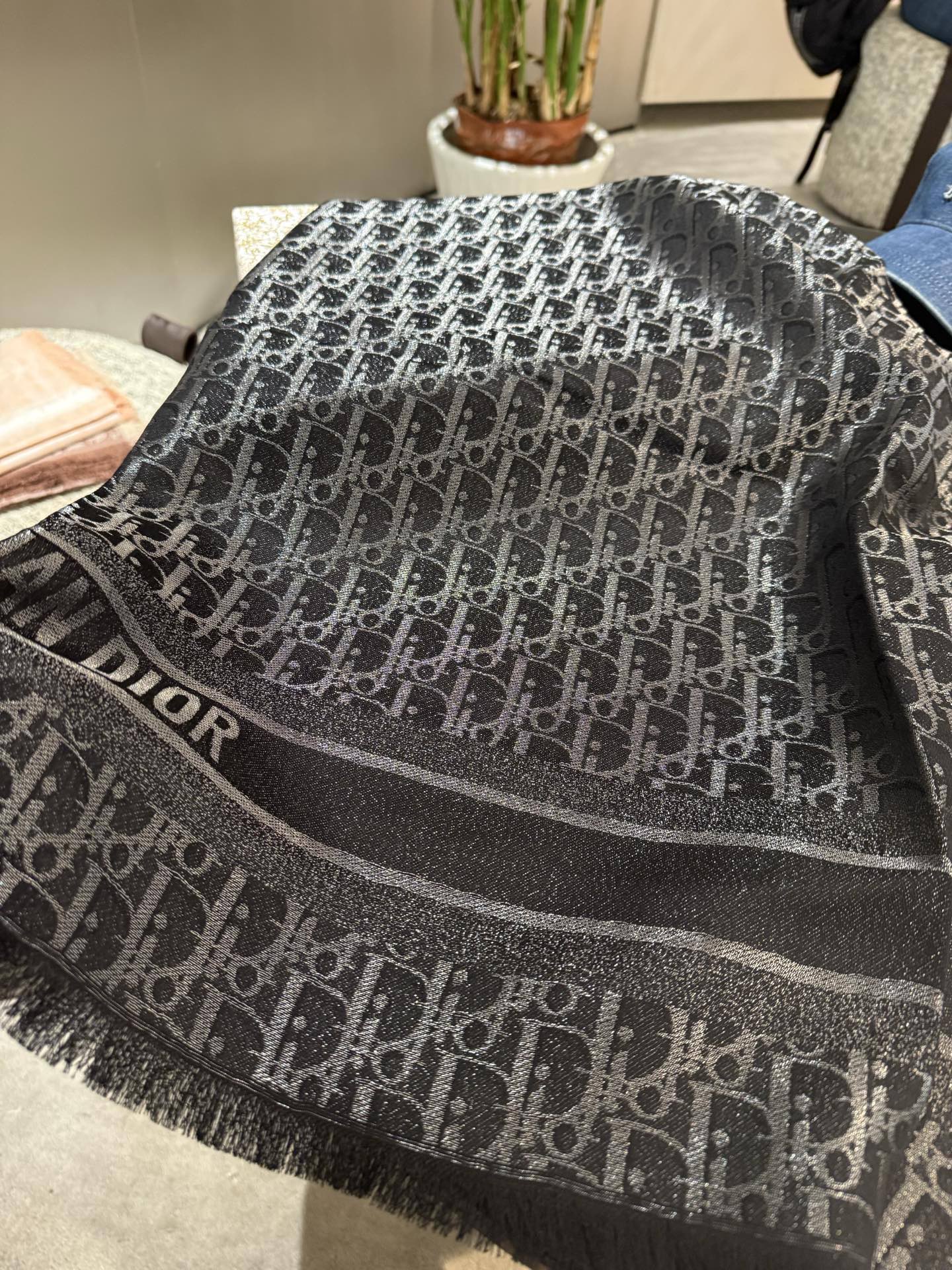 Dior 26s Scarf 140cm In Cashmere Silk 262319