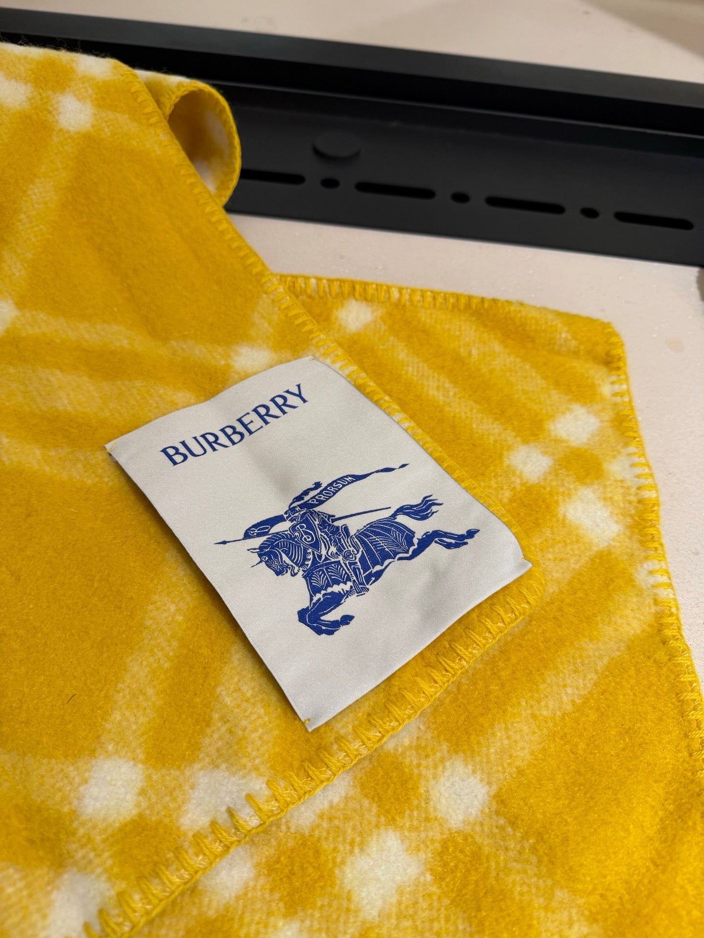 Burberry 26s Scarf 180cm Cashmere 441248