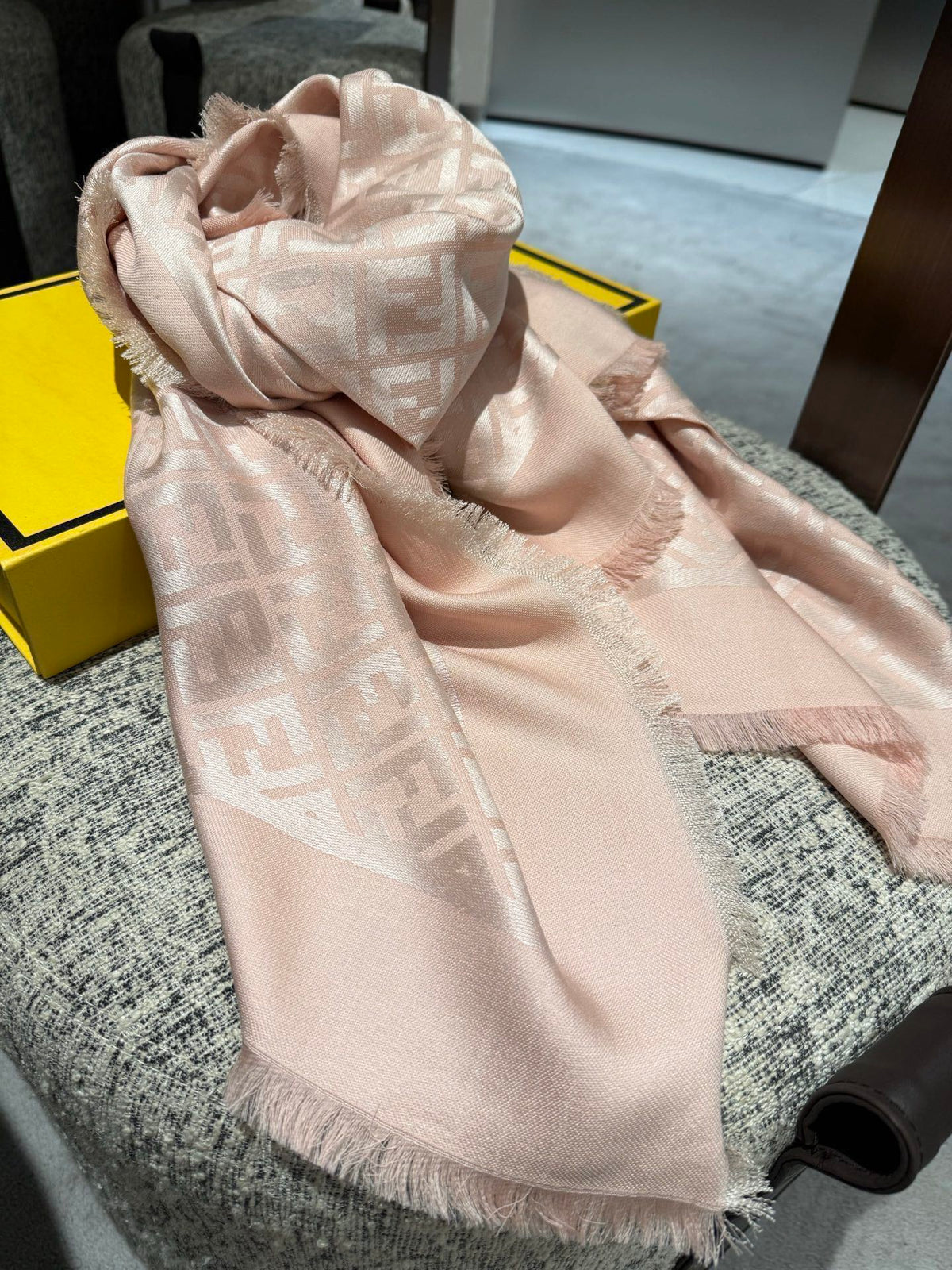 Fendi 26s Scarf 140 In Wool Silk 444841