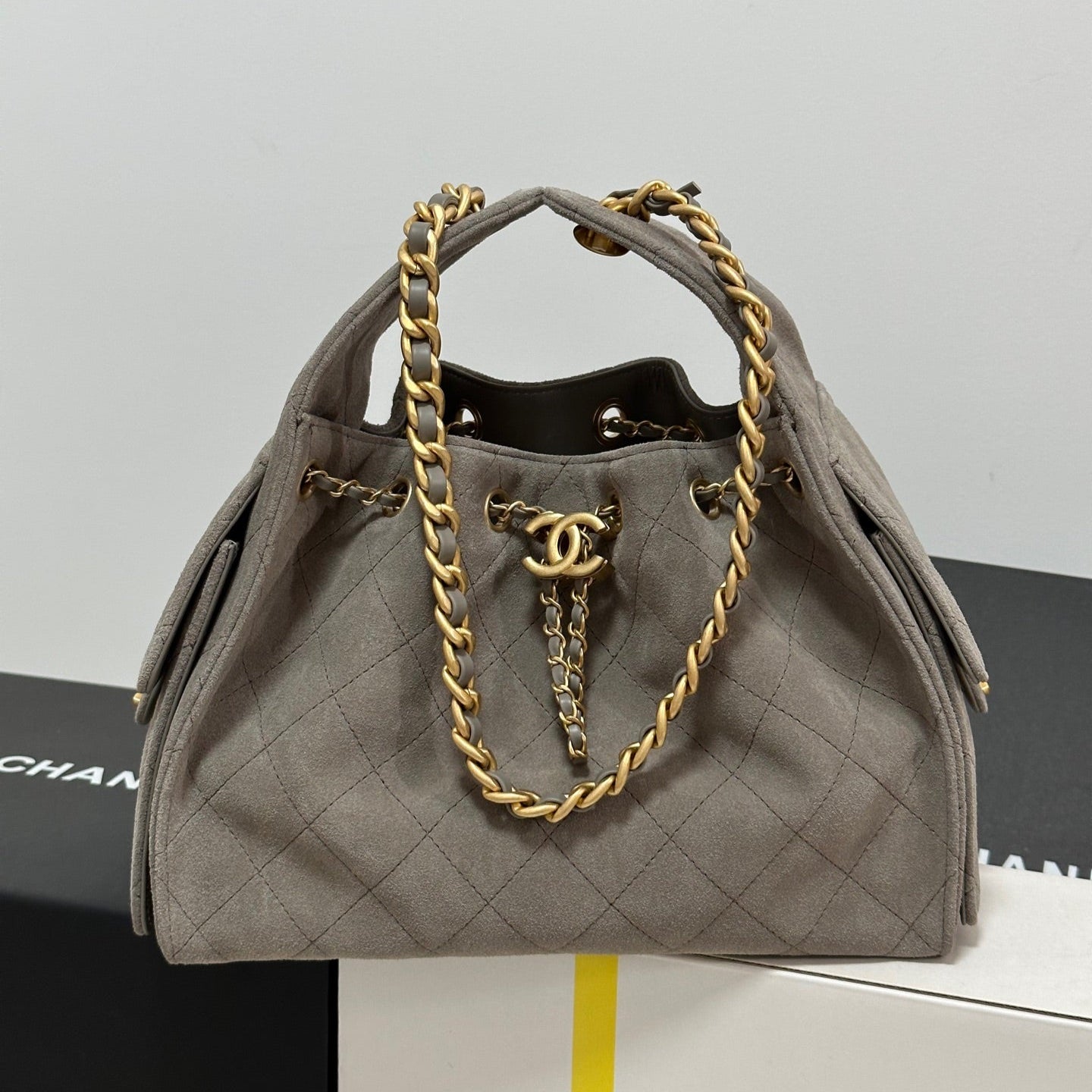 CC 25C Hobo Bags 30cm Warm Grey Suede 243557