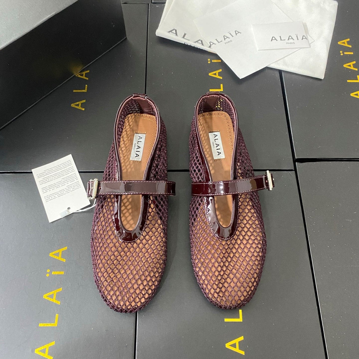 Alaia 26s Mesh Mary Jane Flats 1cm Burgundy Patent Leather SHW 110705