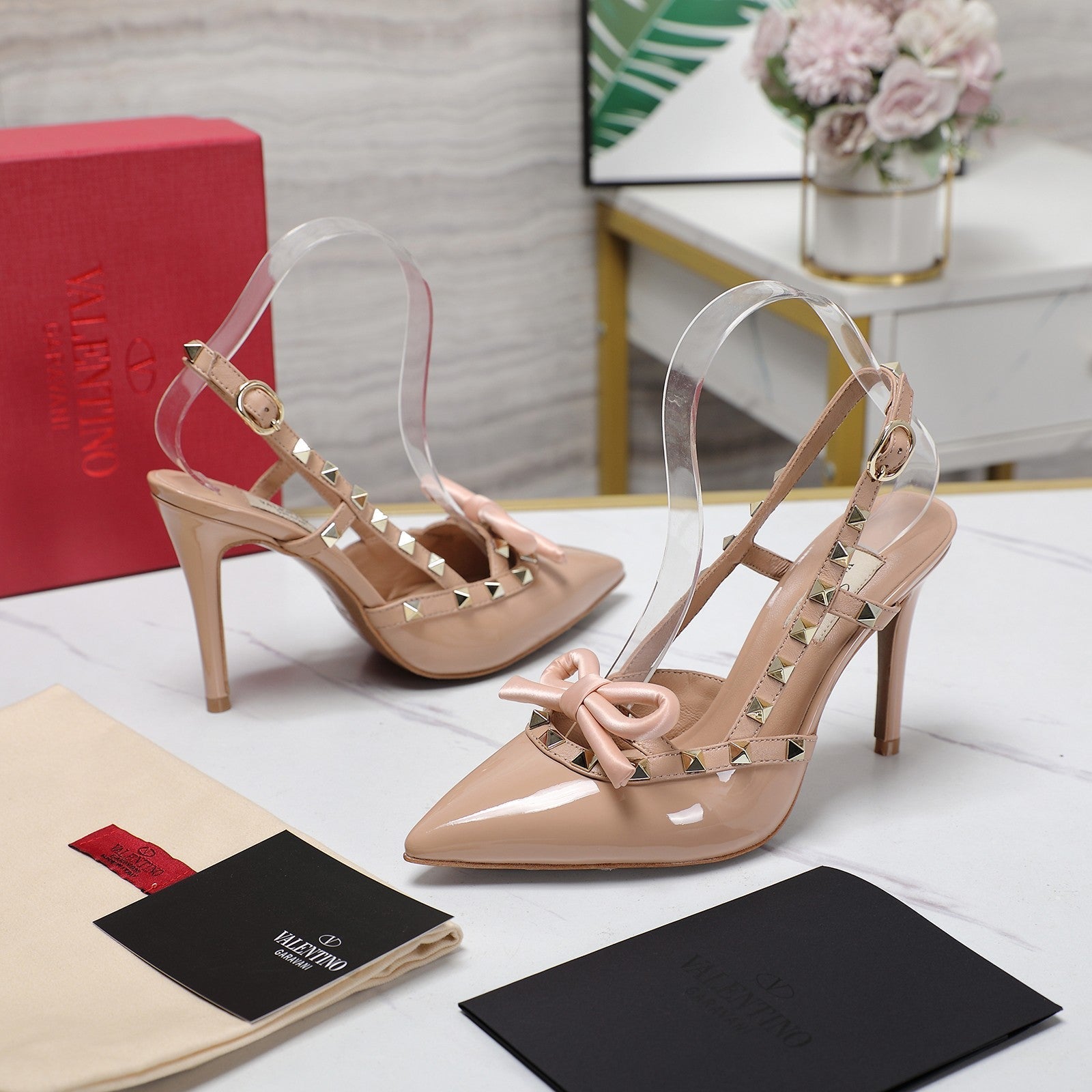 Valentino Rockstud Bow Slingback Nude Tan Patent Leather Pump 95mm