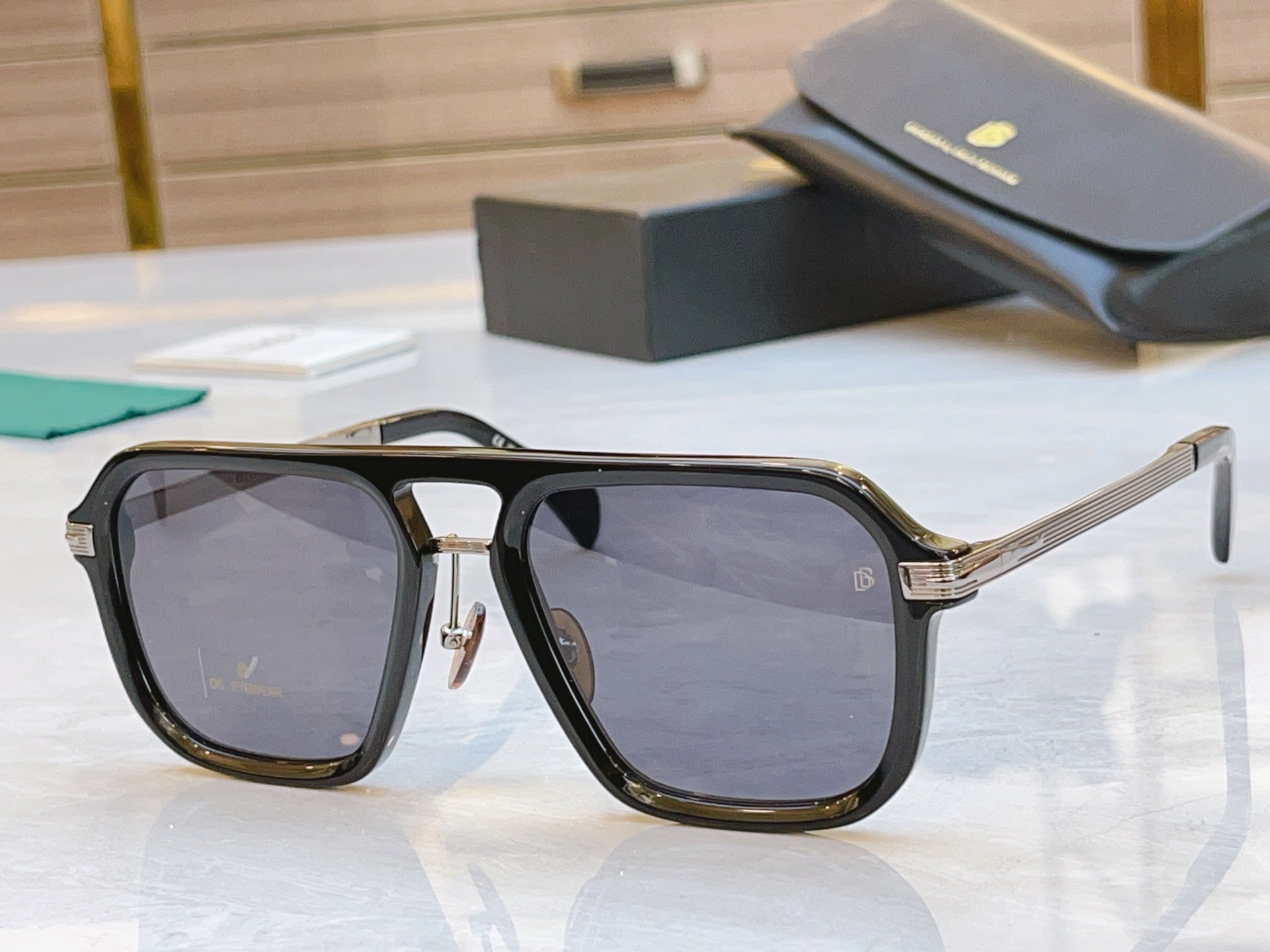 David Beckham DB7136 Metal Sunglasses 189551