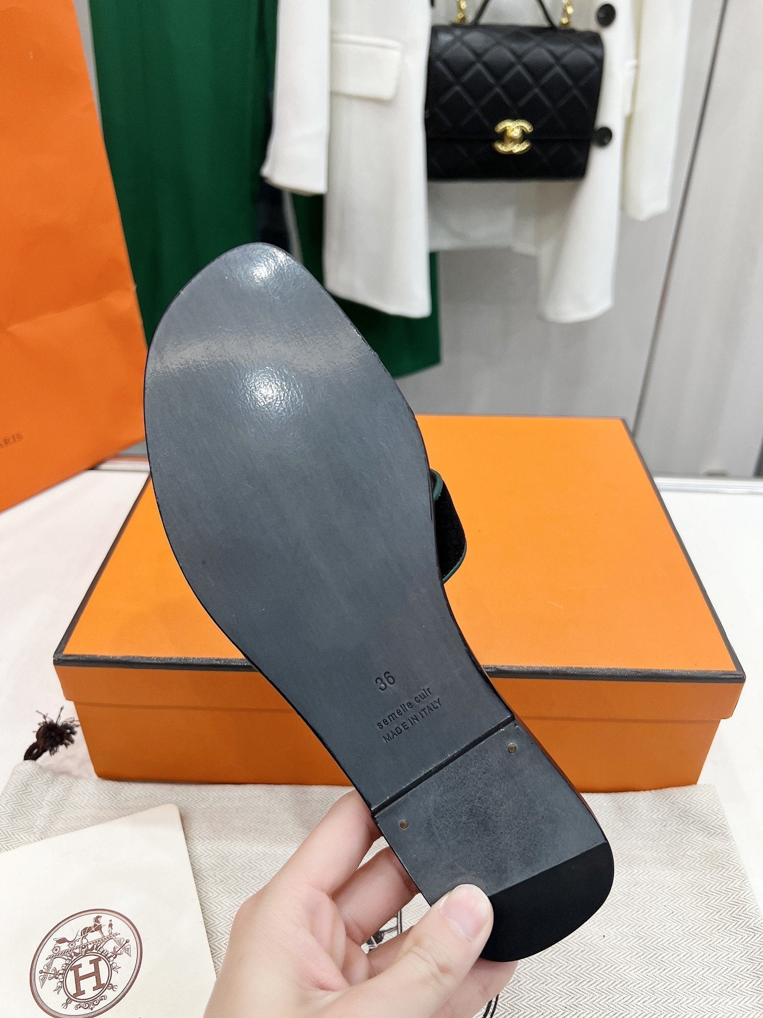 0ran sandal dark green velvet goatskin