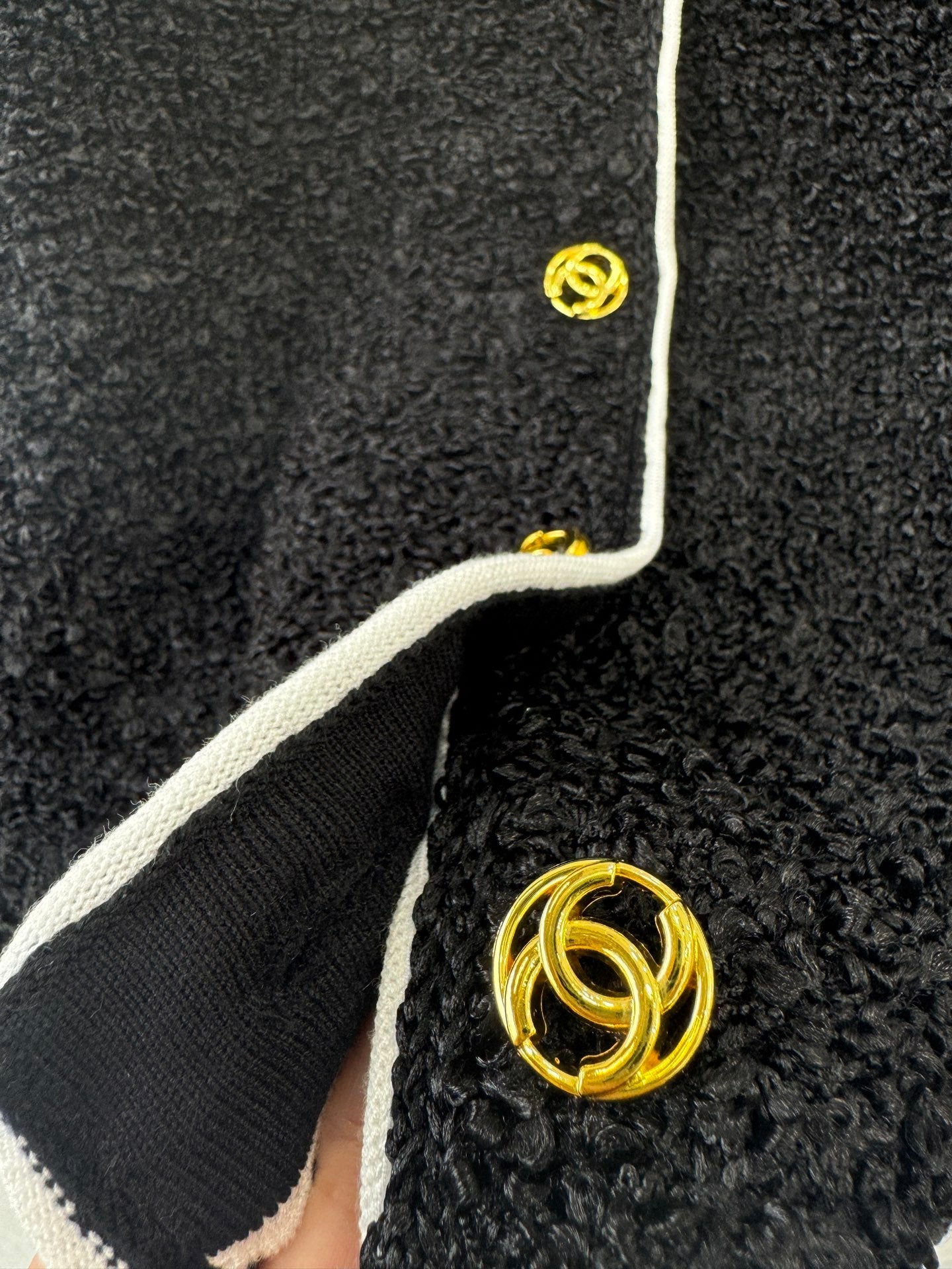CC 26s Neck Long Sleeved Cardigan Black Tweed 364286