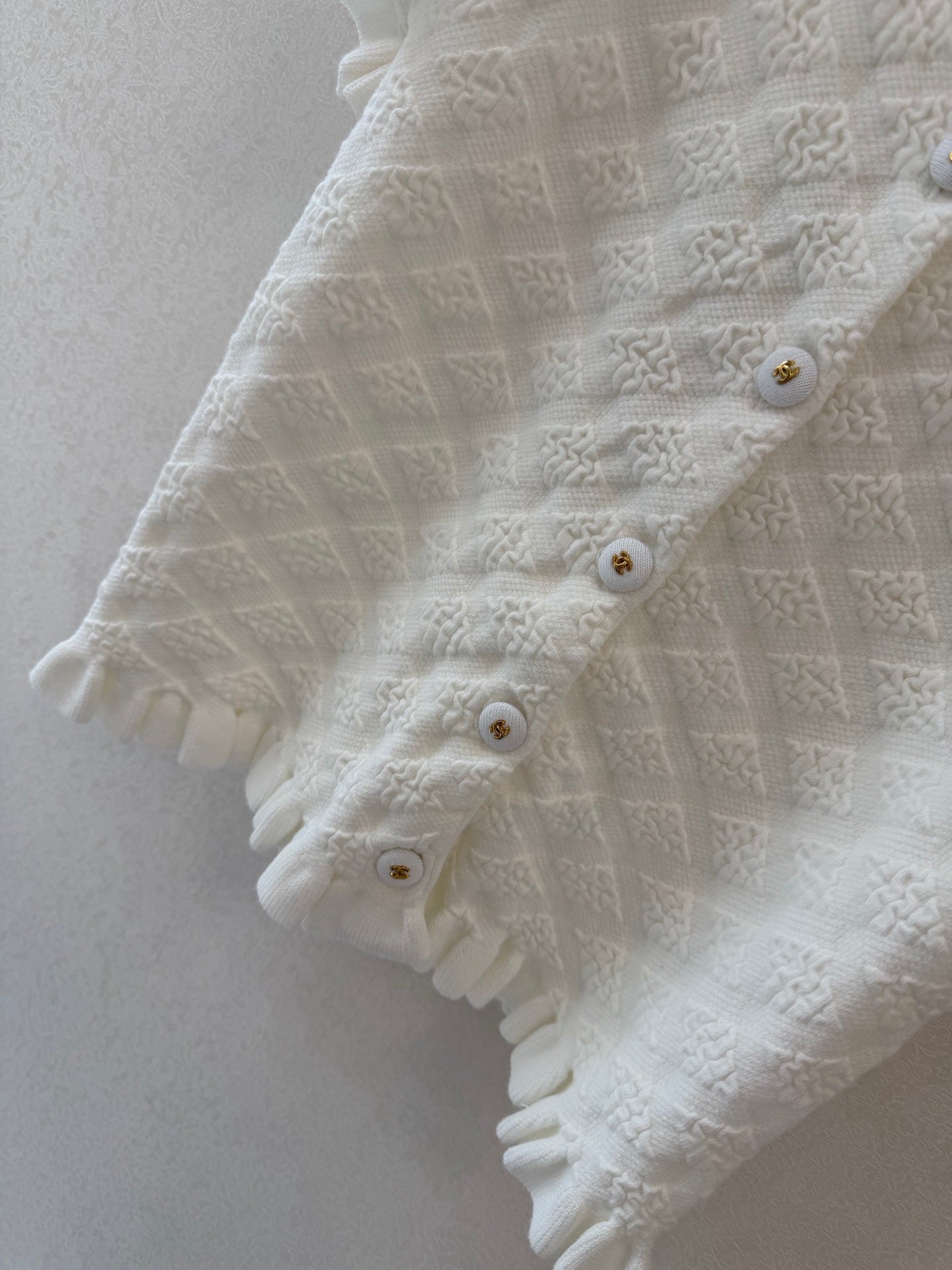 CC Crew Neck Short-Sleeved Cardigan White Cotton Silk 394834