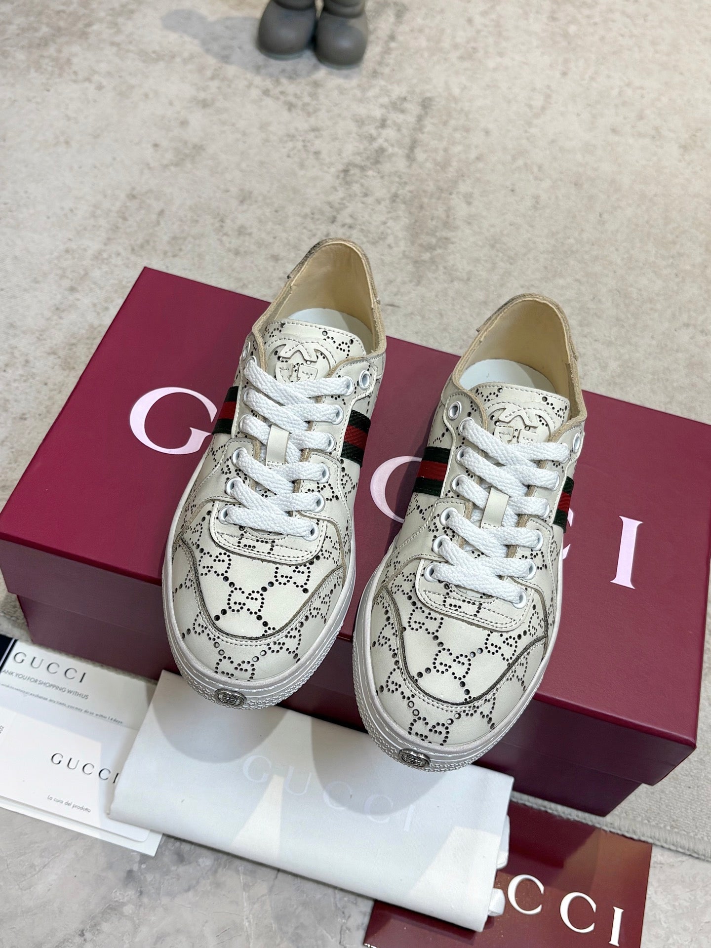 GG Stretch Low-Top Trainers White Leather 824429
