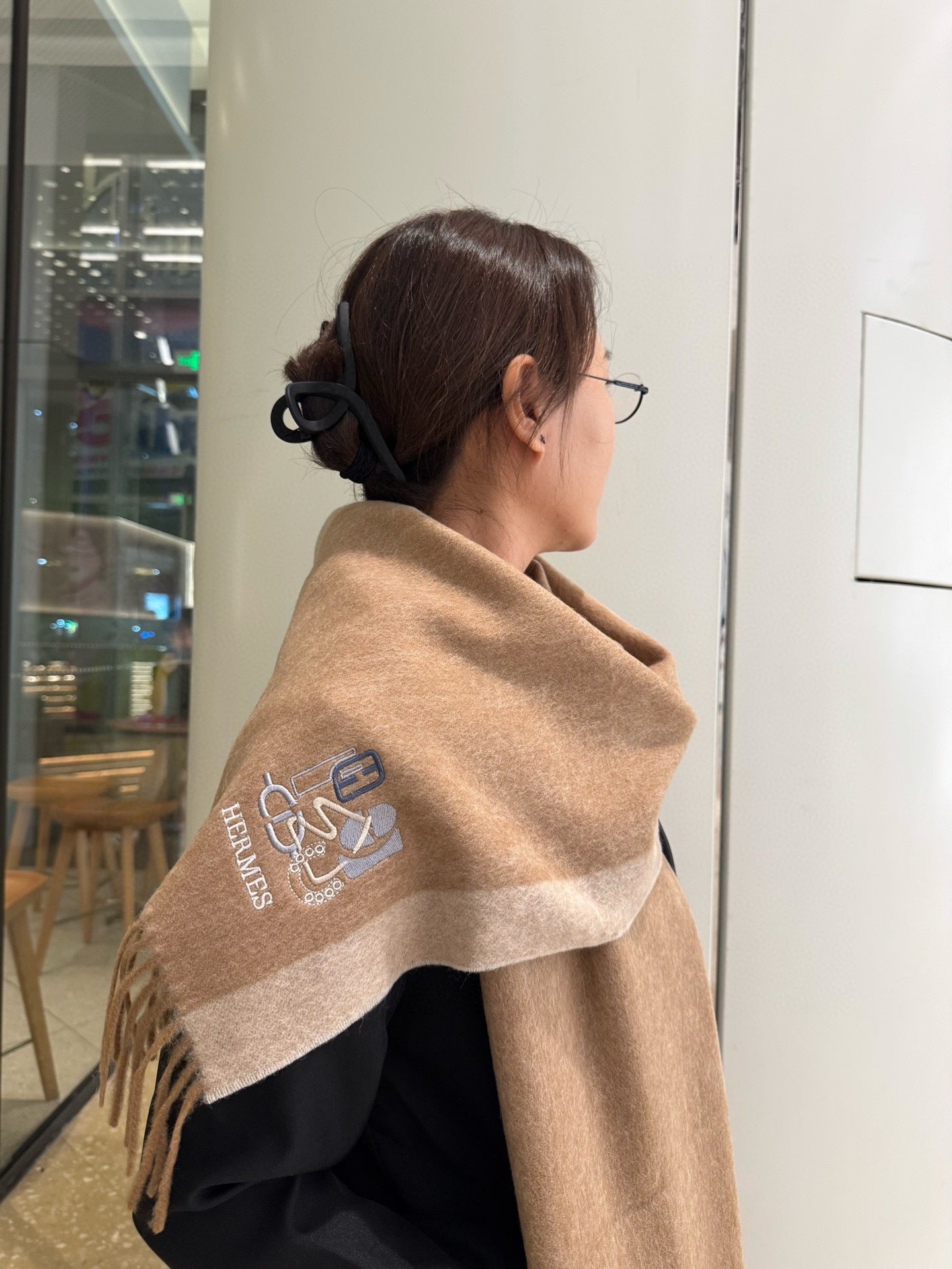 HM Classic Embroidered Scarf 185CM Beige Cashmere 292823