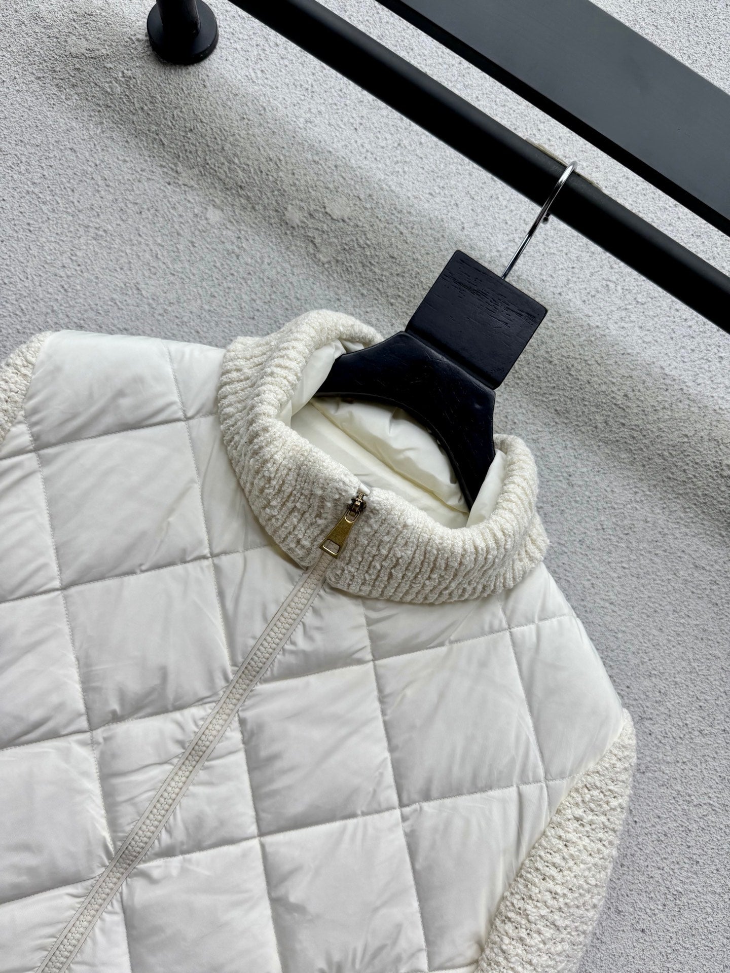 Moncler Padded Cardigan White Diamond Quilted Down 426813