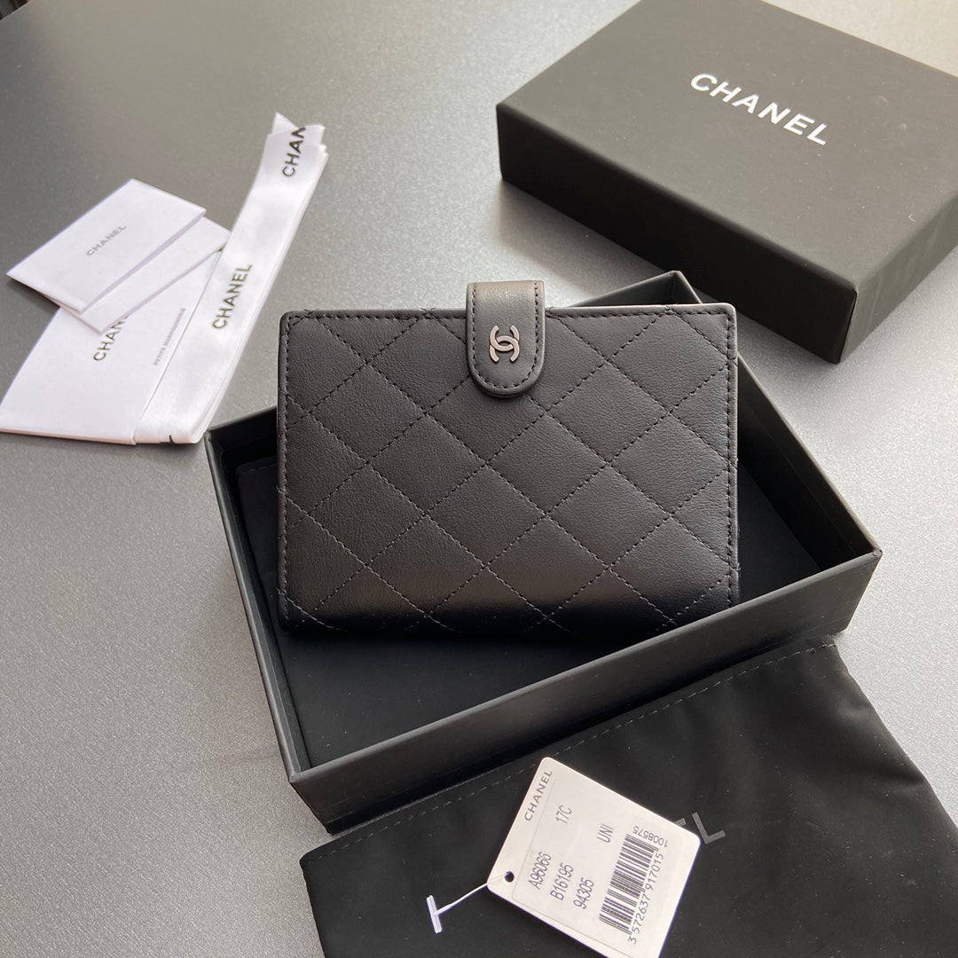 CC 96066 Compact Wallet Black Leather Sliver Steel 234621