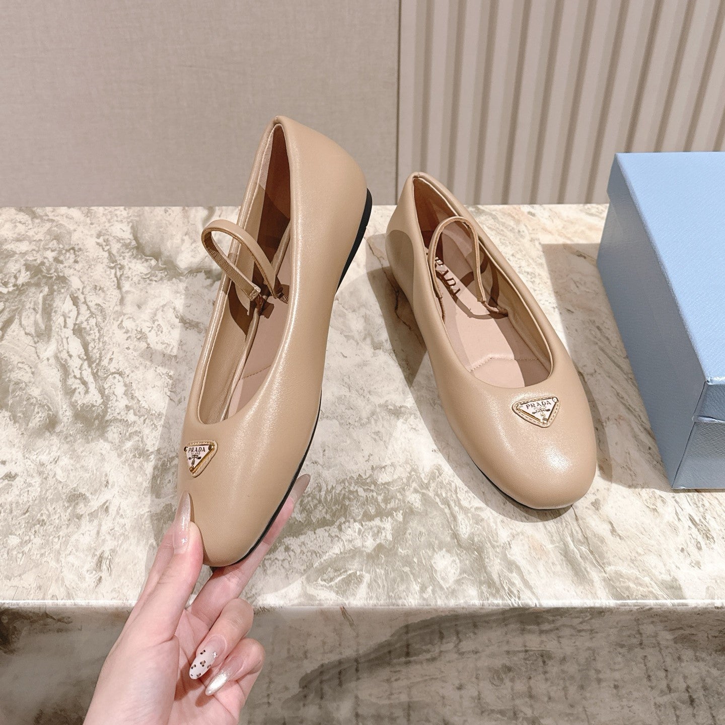 PRA 25s Ballet Flats Beige Cowhide 449717