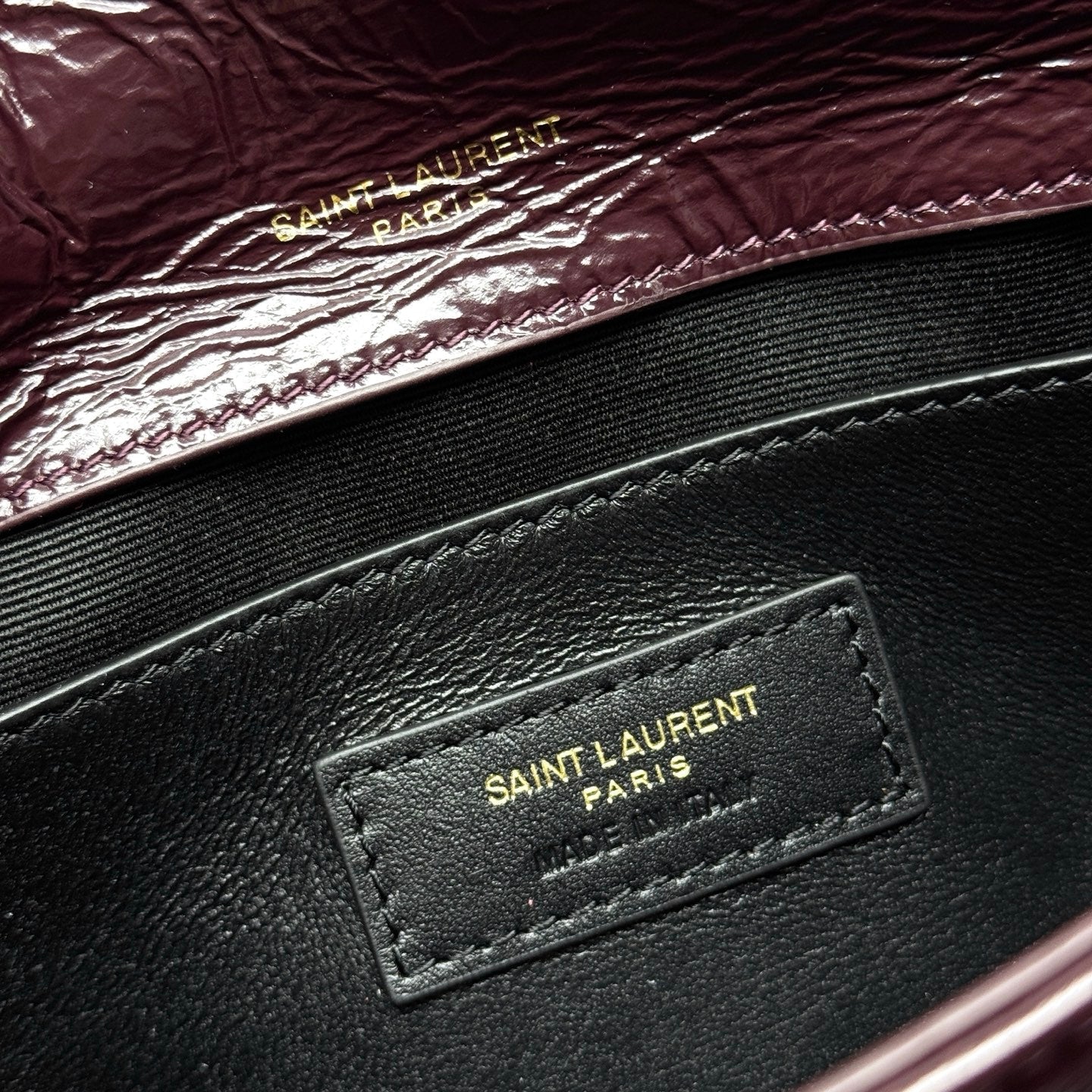 Niki Baby Shoulder Bag 22cm Burgundy Glossy Leather 285490