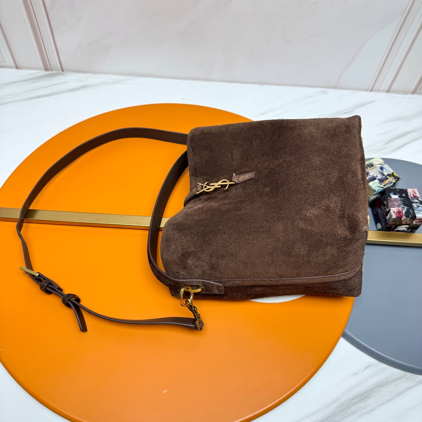 YSL Le 5 À 7 Bucket Bag 26cm Brown in Suede 285618